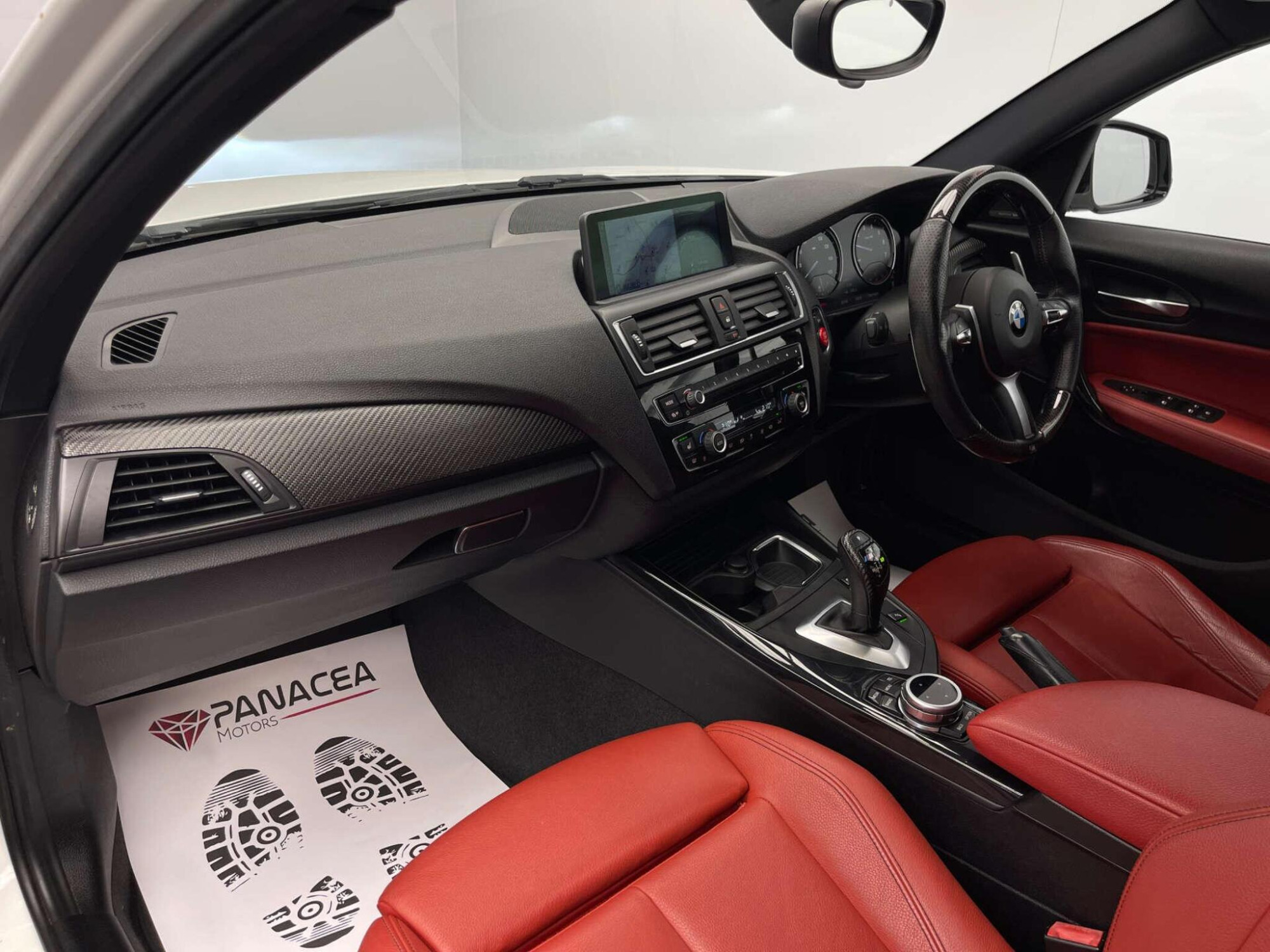 2015 BMW 1 SERIES image 42