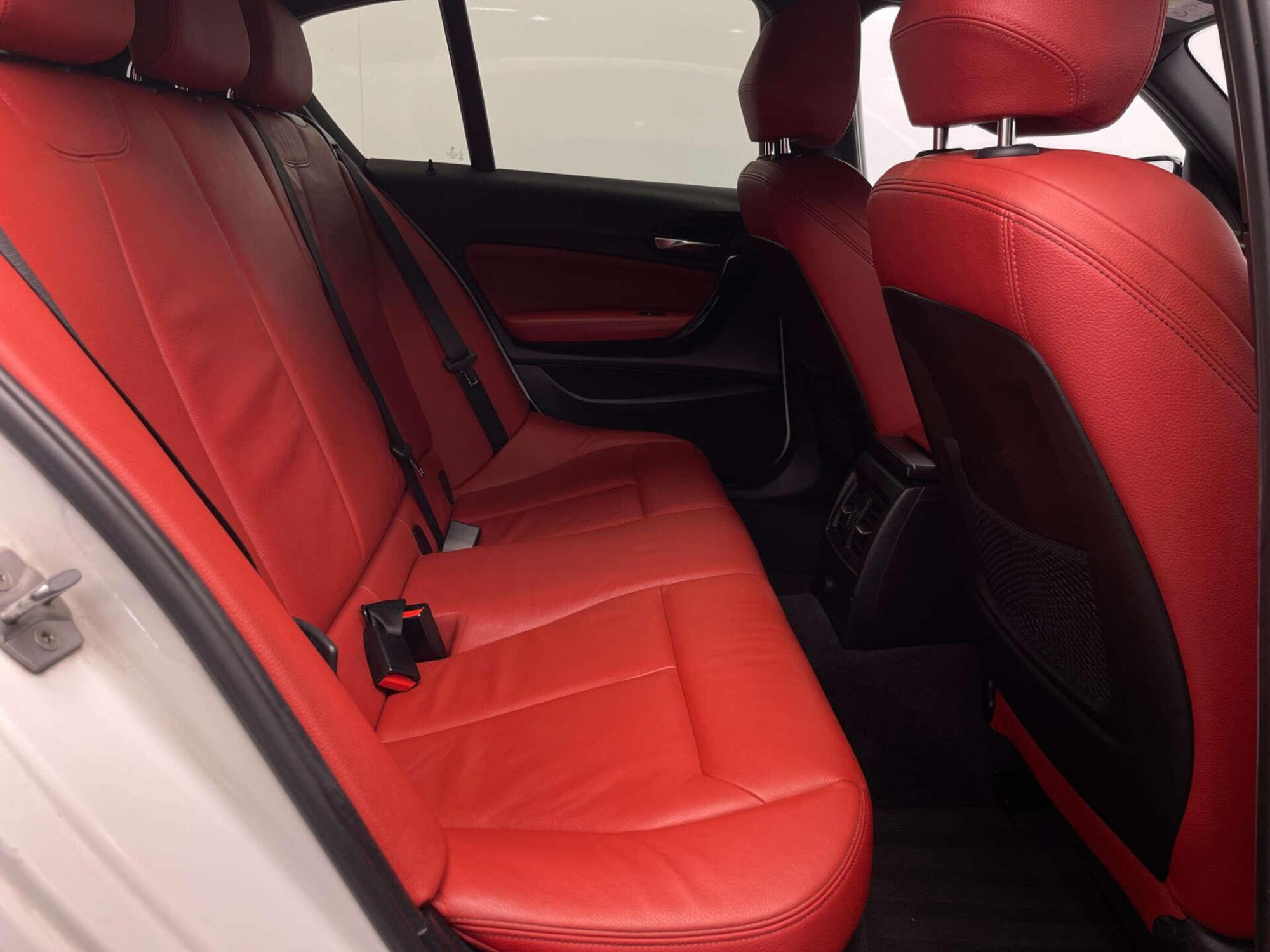 2015 BMW 1 SERIES image 13