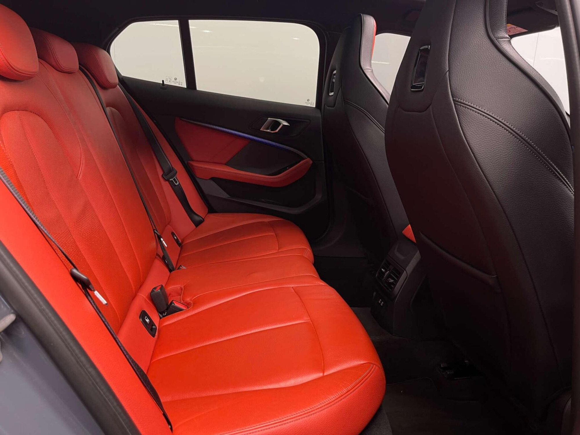 2020 BMW 1 SERIES image 25
