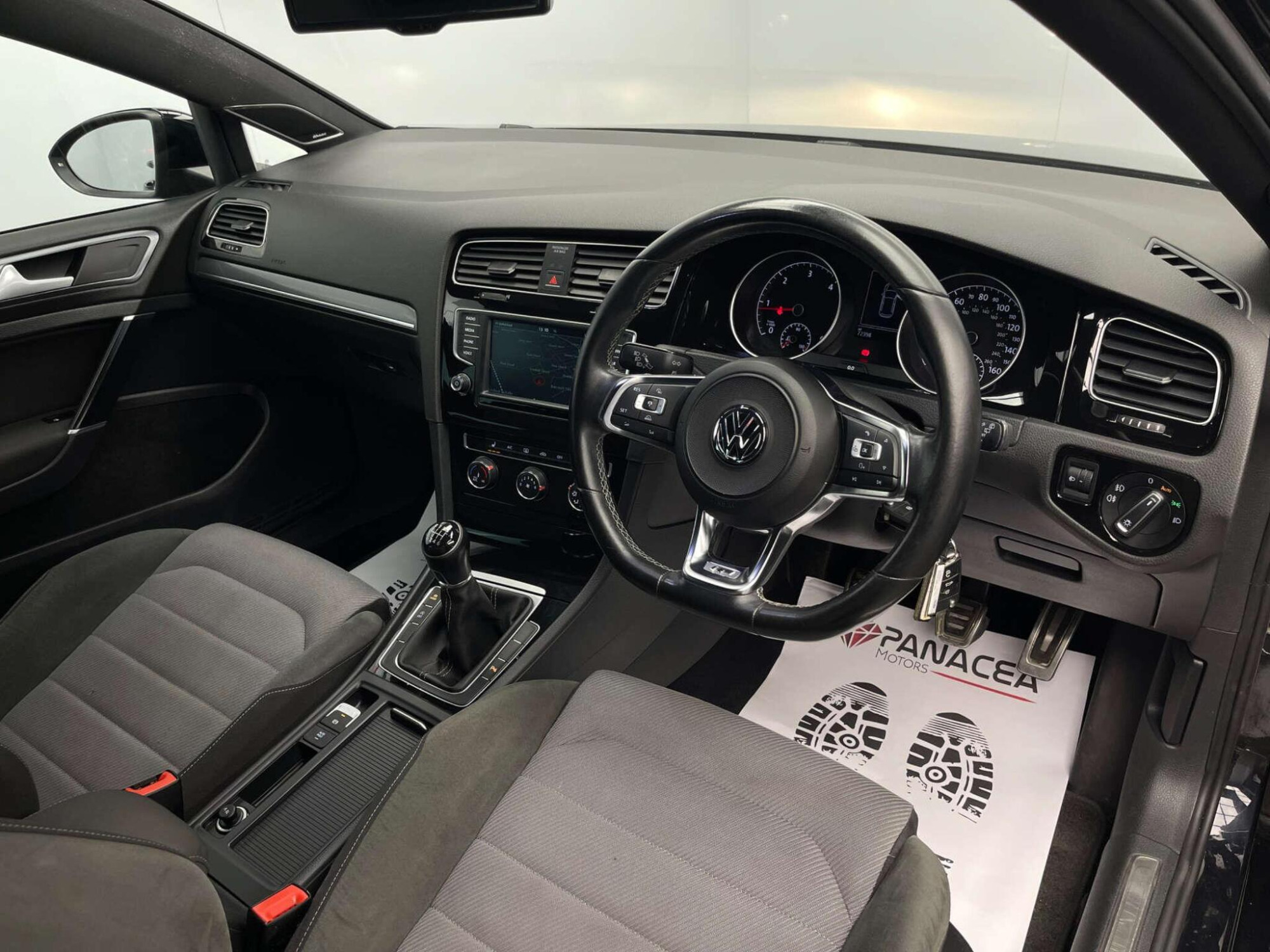 2016 Volkswagen GOLF image 6