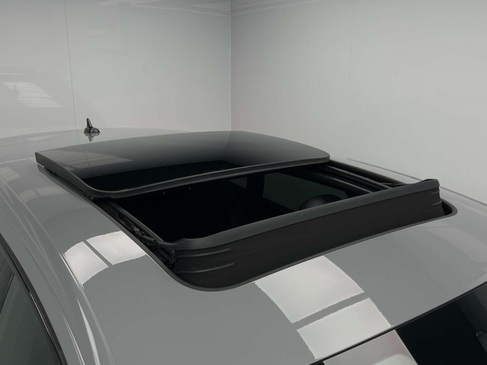 2023 Volkswagen ARTEON image 9