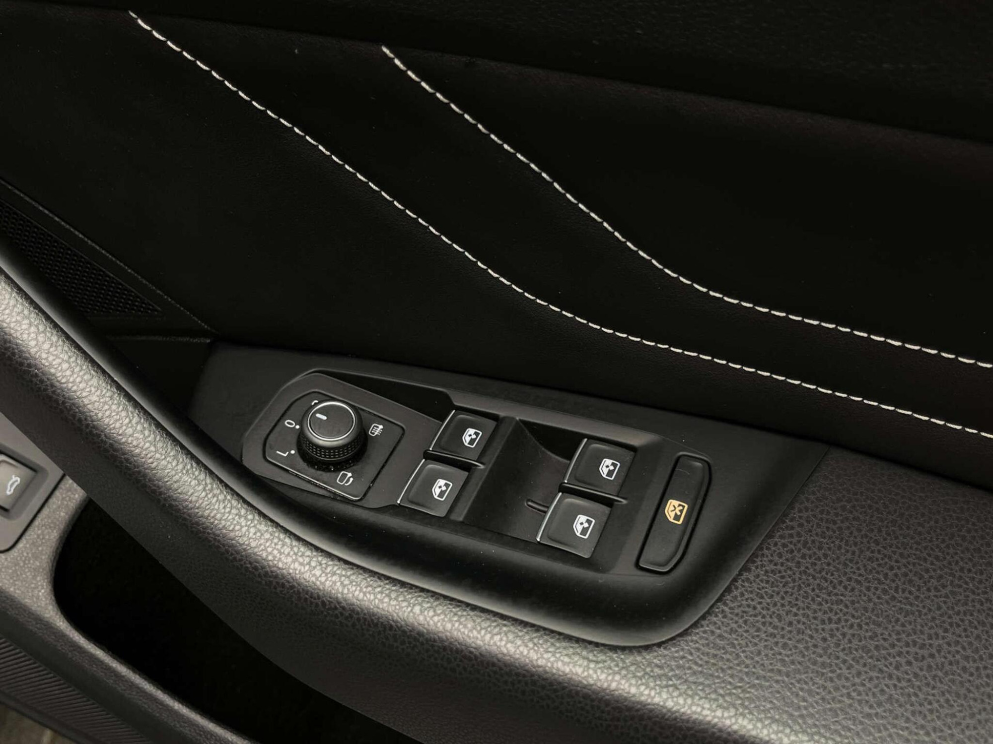 2023 Volkswagen ARTEON image 13