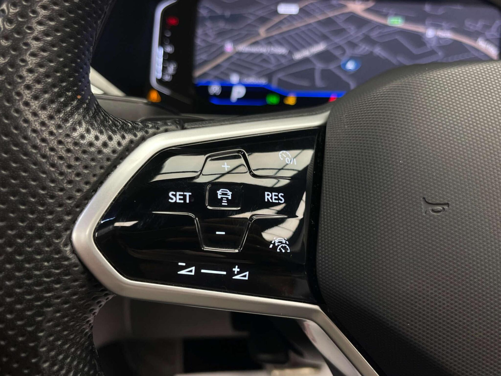 2023 Volkswagen ARTEON image 15
