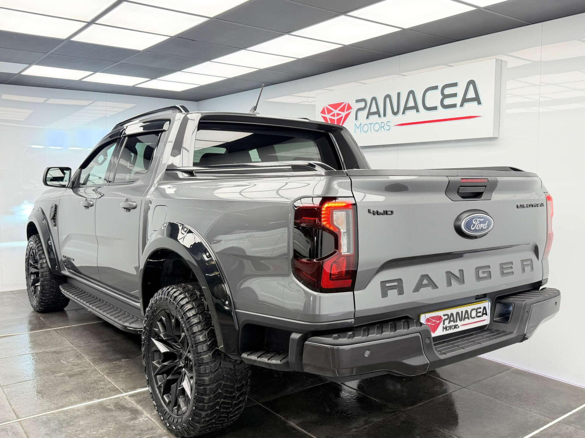 2024 Ford RANGER image 3