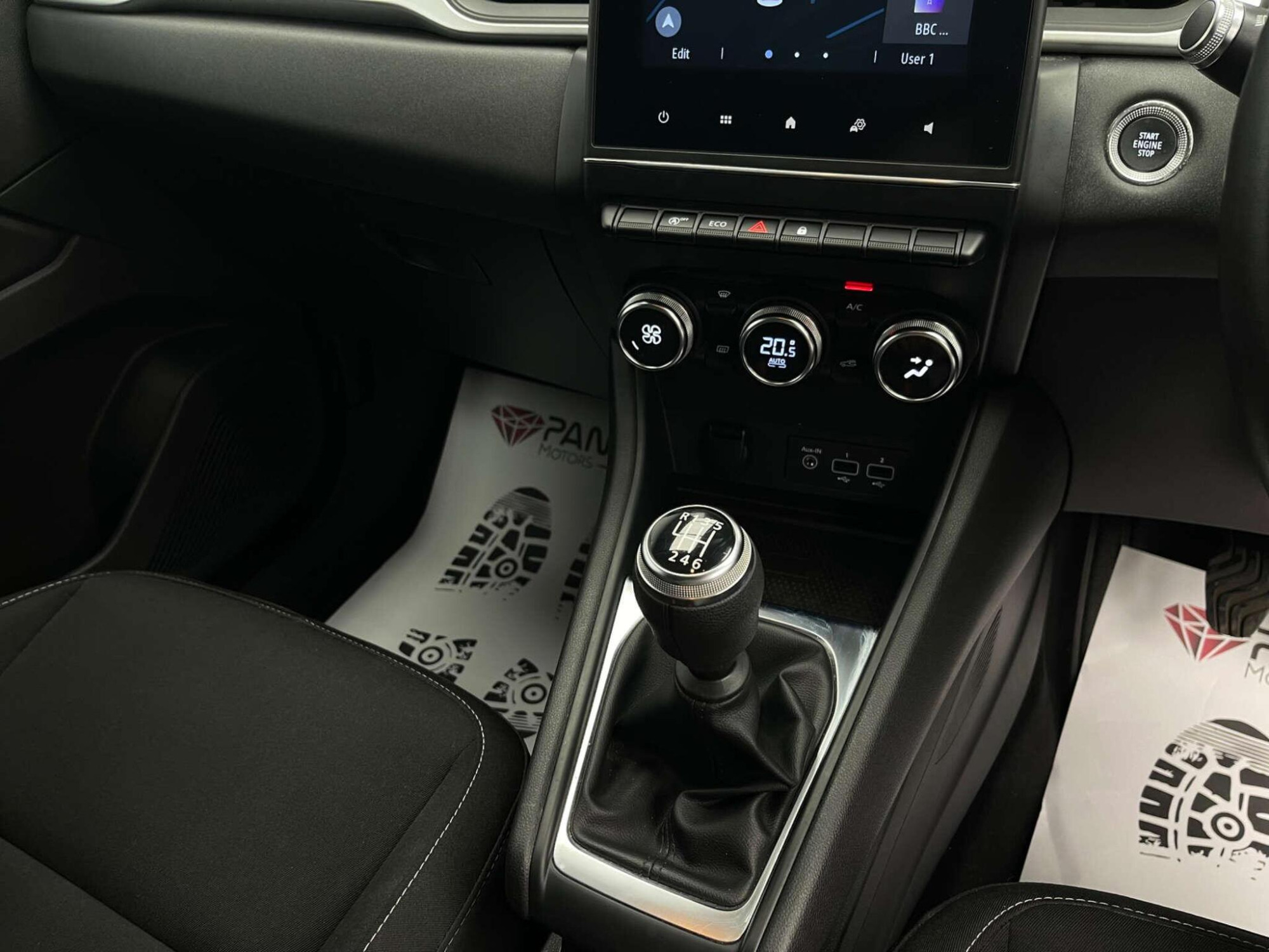 2021 Renault CAPTUR image 18