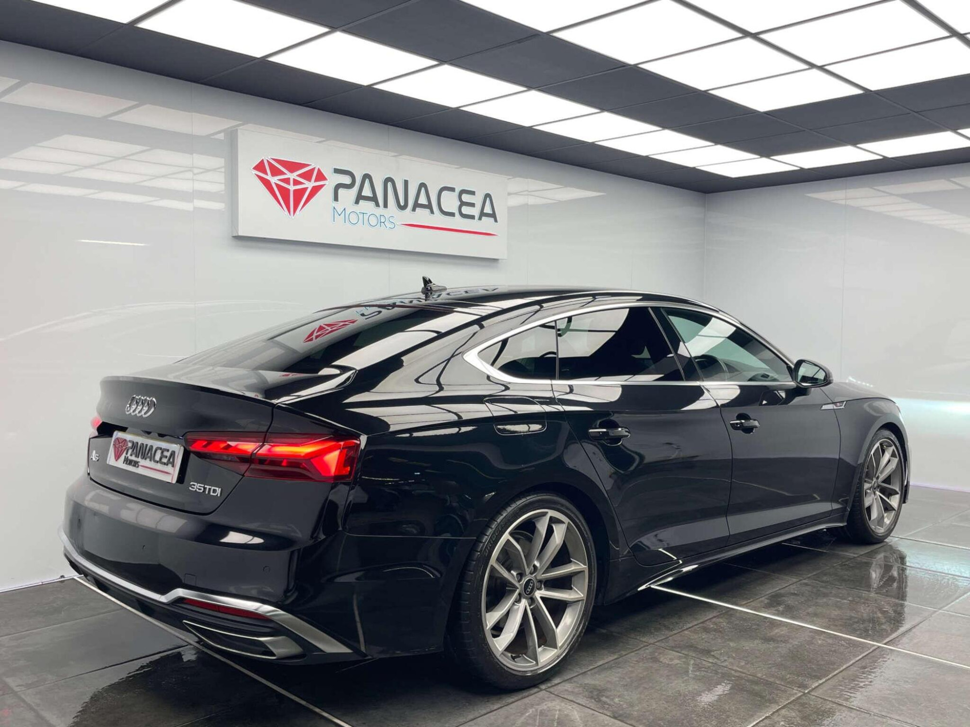 2022 Audi A5 image 3