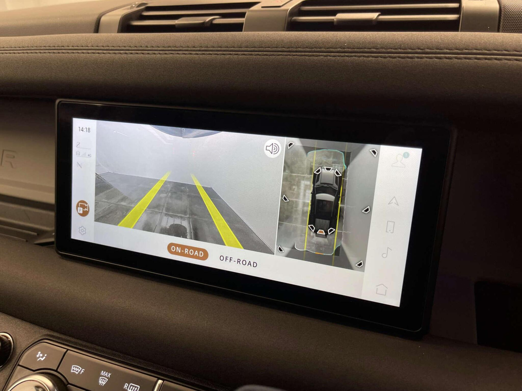 2020 Land Rover DEFENDER image 29