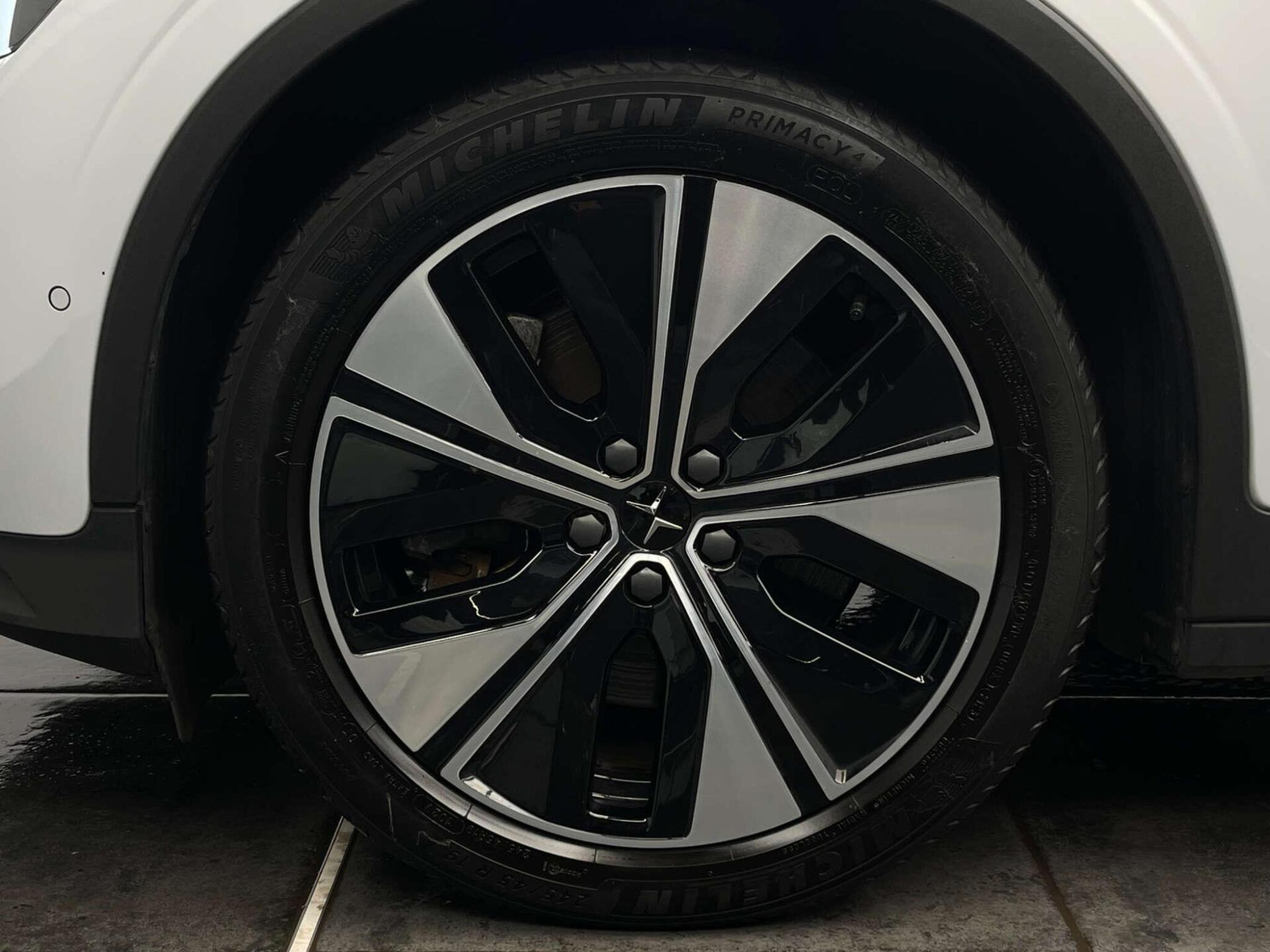 2023 Polestar 2 image 44