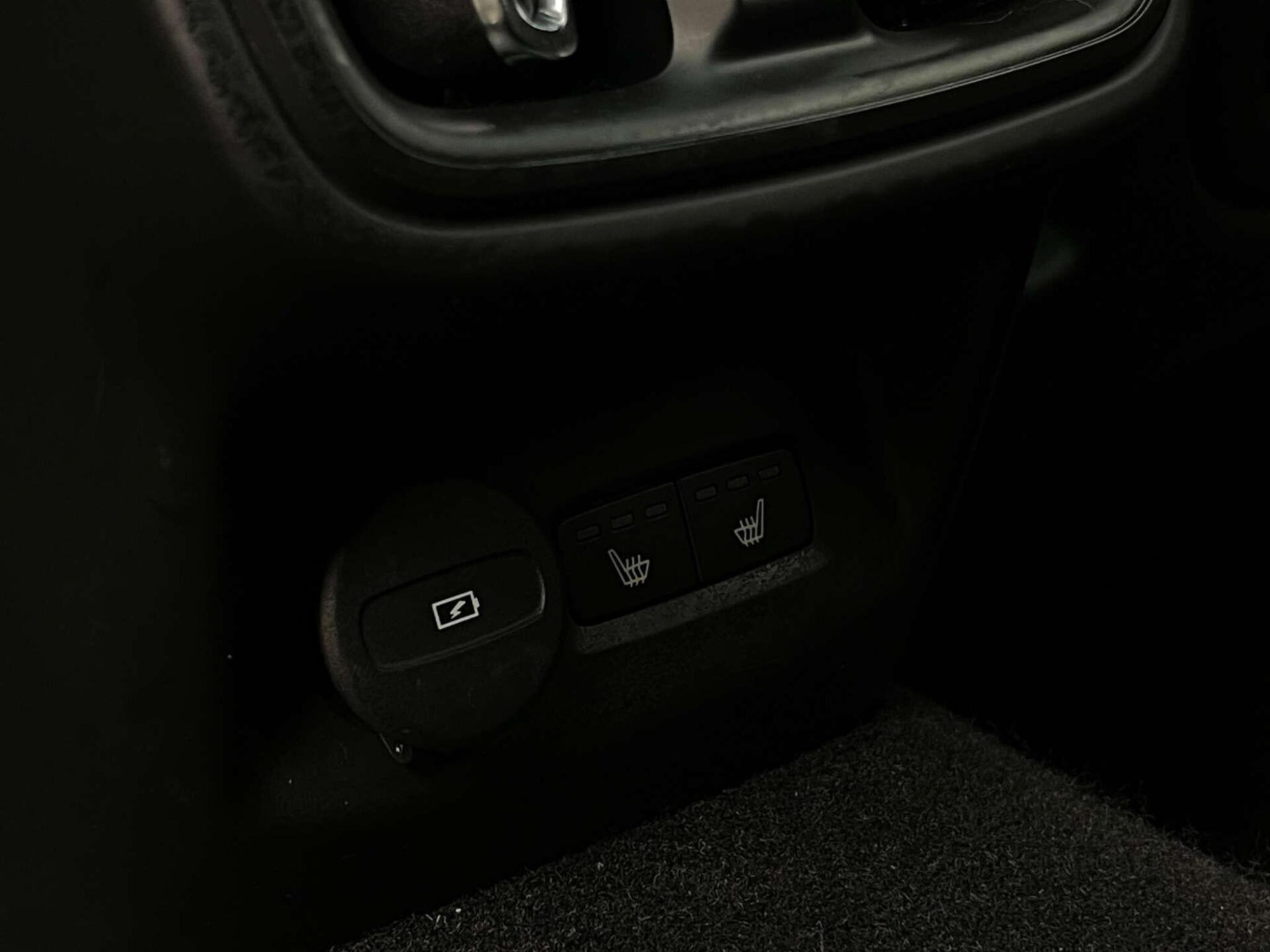 2023 Polestar 2 image 28