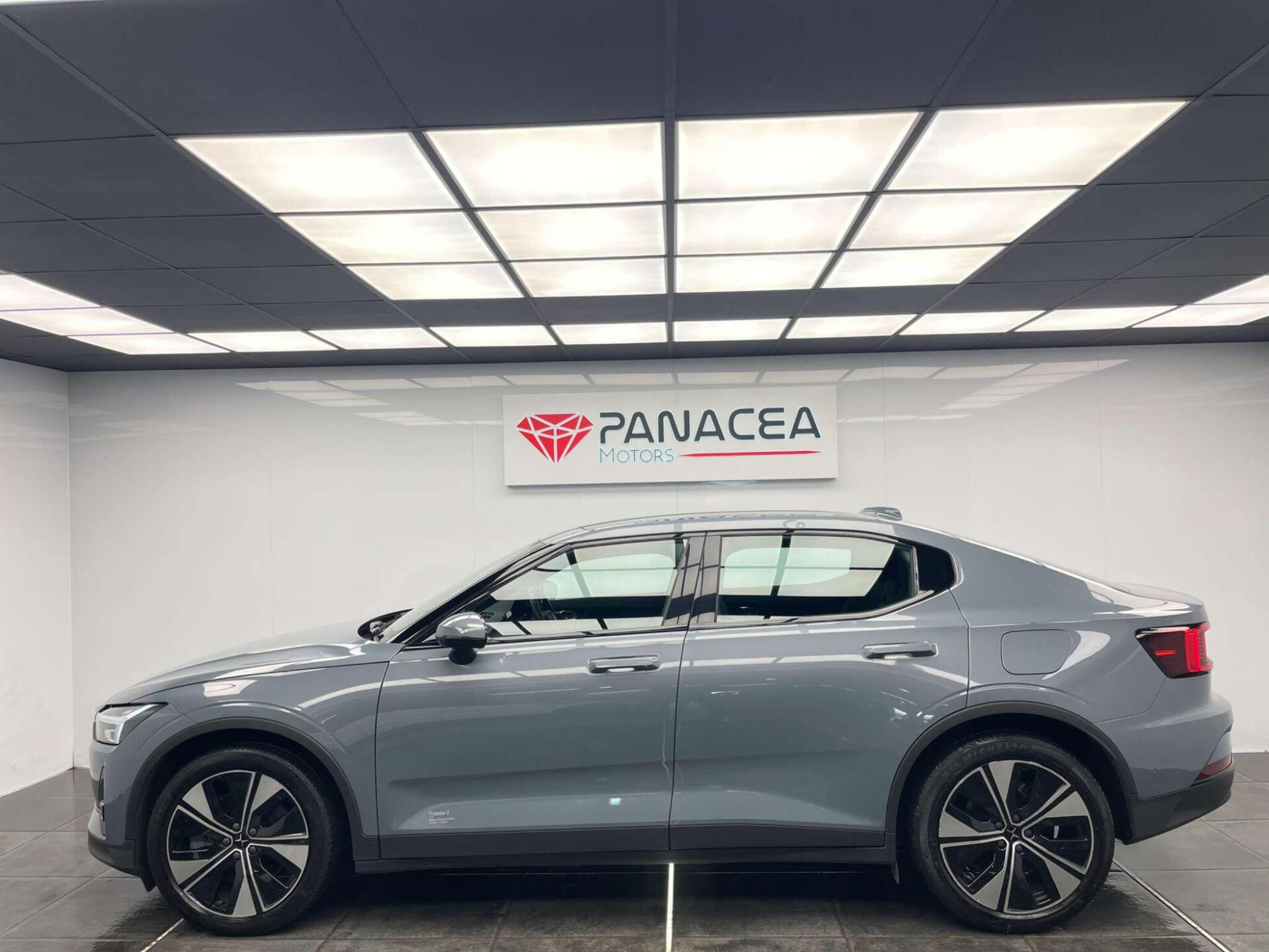 2022 Polestar 2 image 6