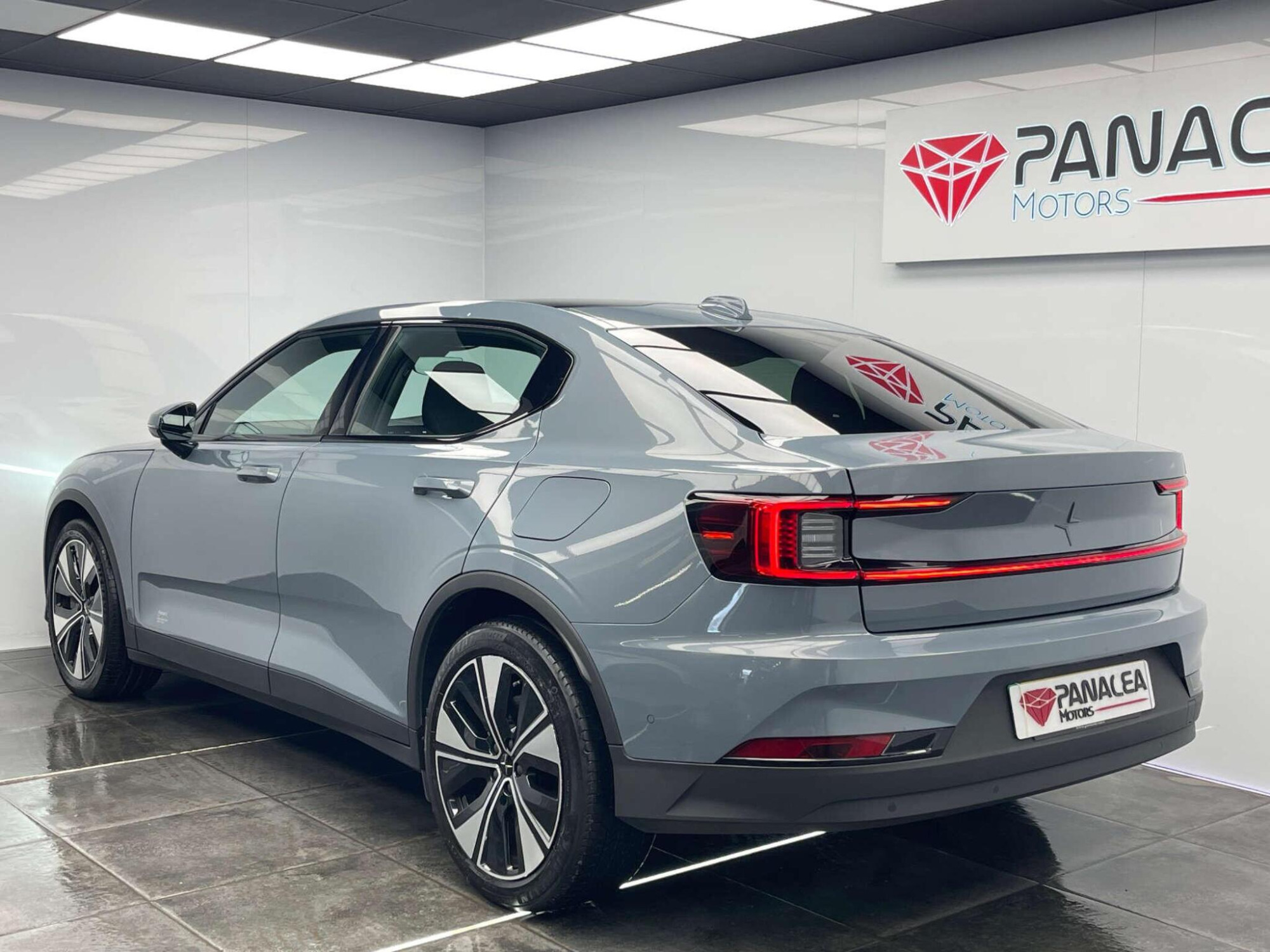2022 Polestar 2 image 12