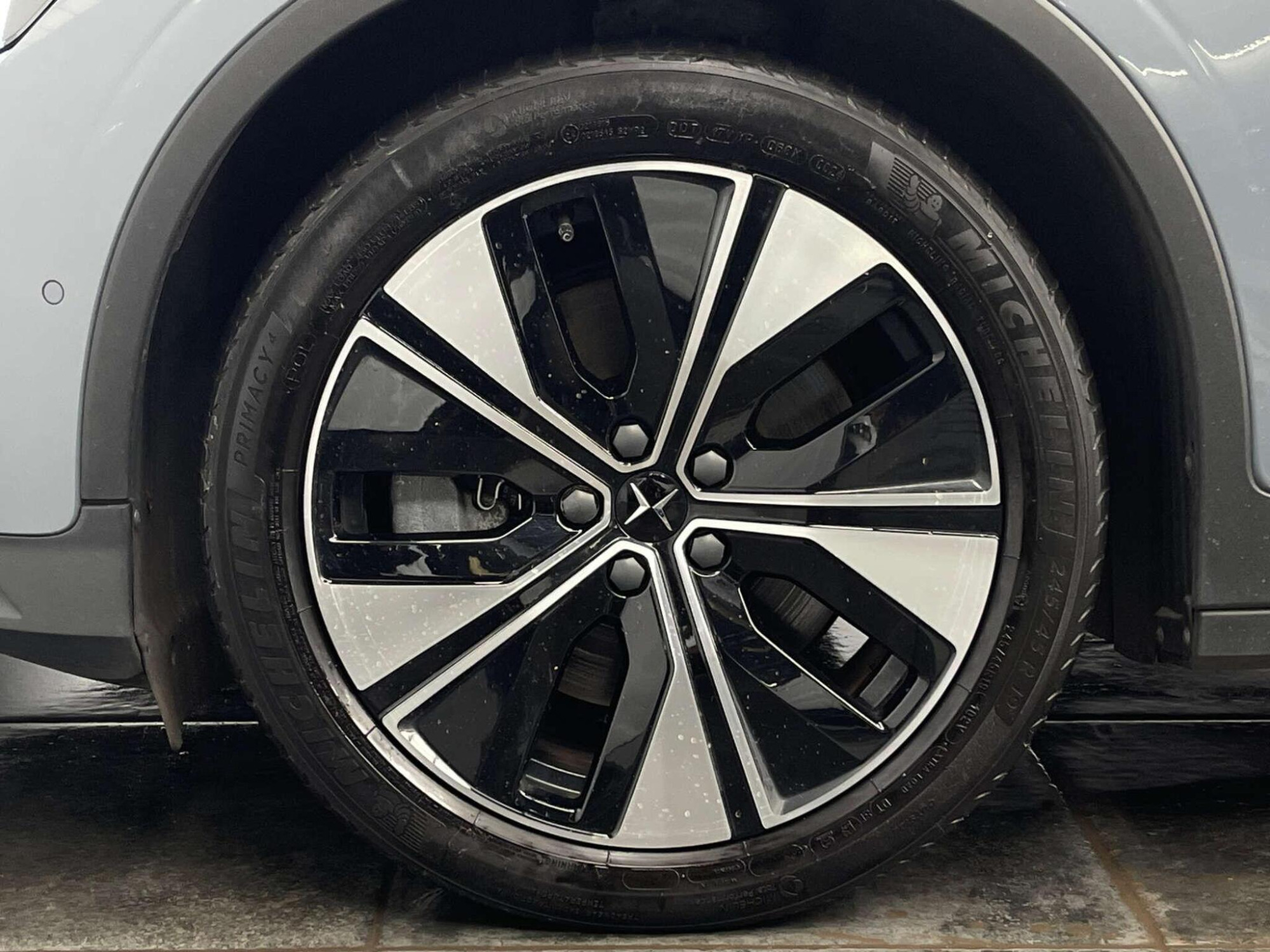 2022 Polestar 2 image 43