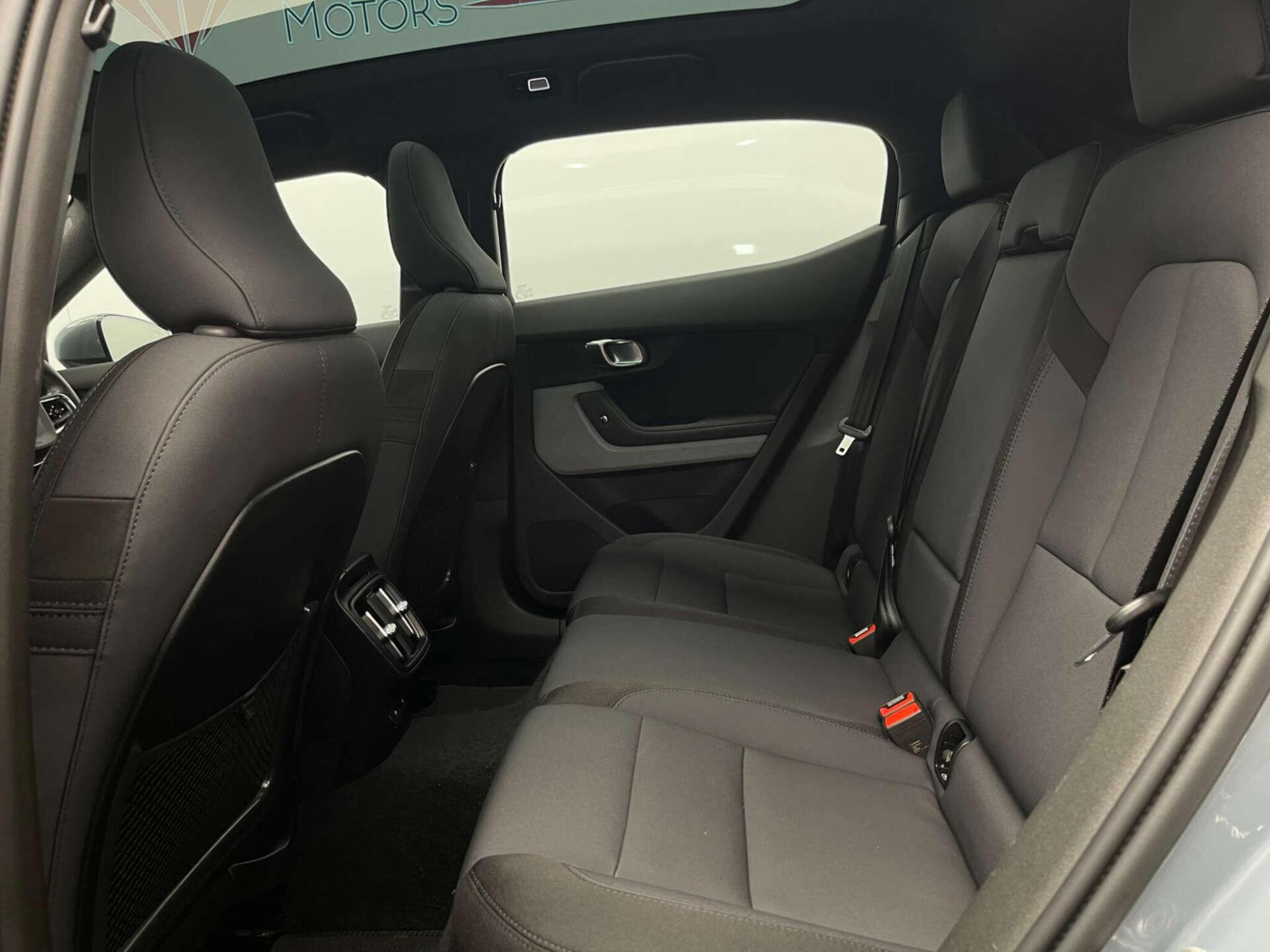 2022 Polestar 2 image 37