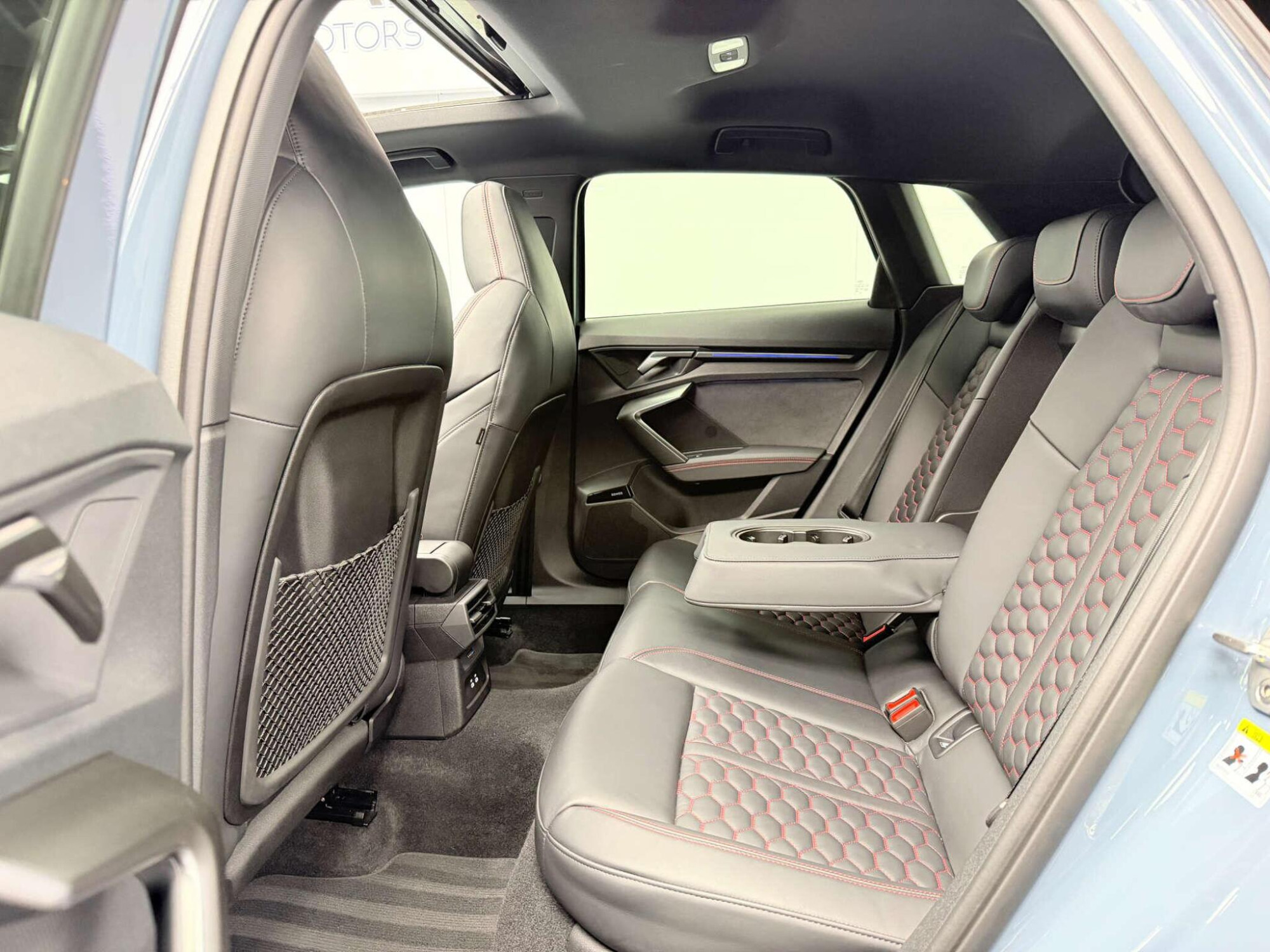 2025 Audi RS 3 image 17