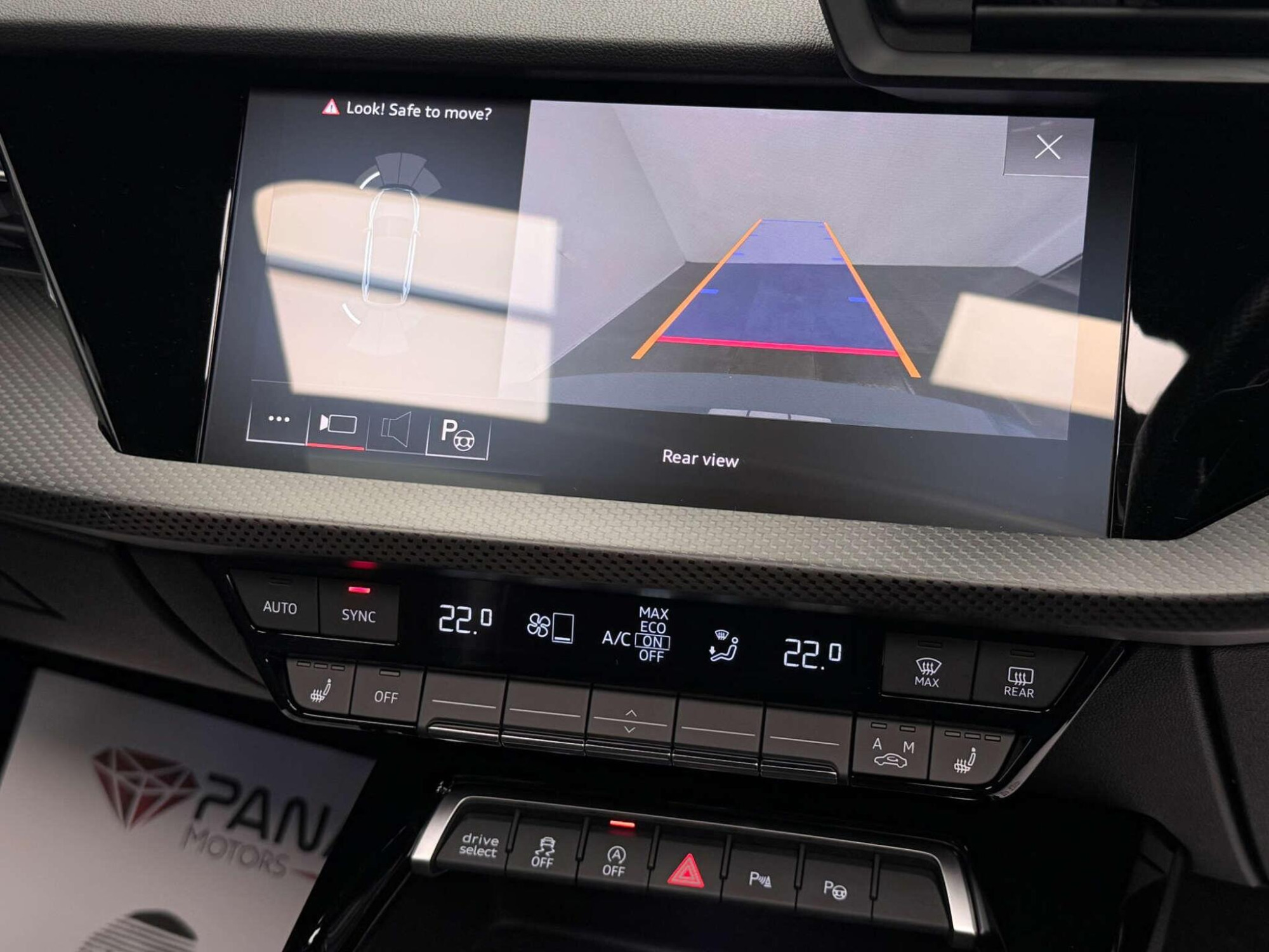 2022 Audi RS 3 image 24