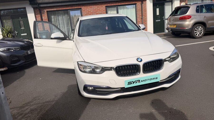 2017 BMW 3 series photo 1