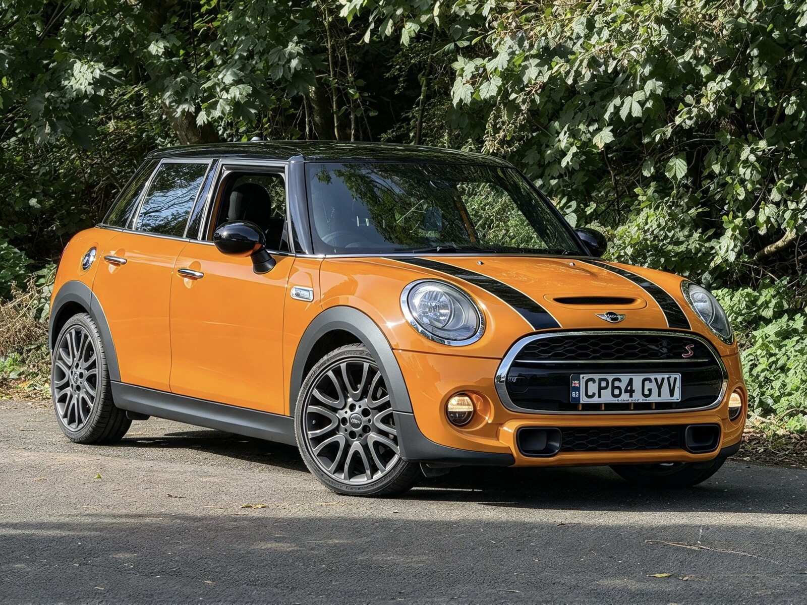 2014 Mini Cooper S image 1