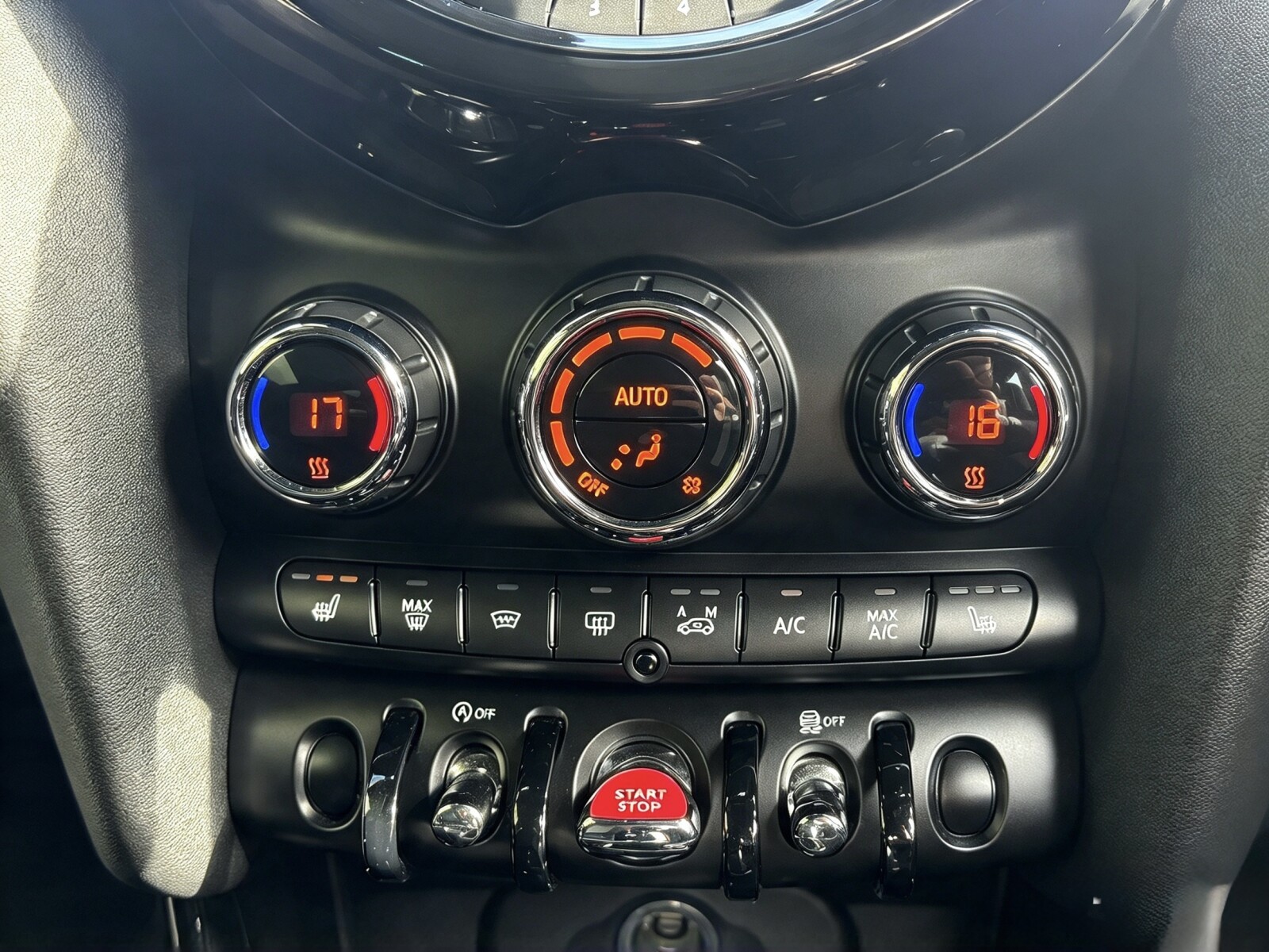 2014 Mini Cooper S image 16