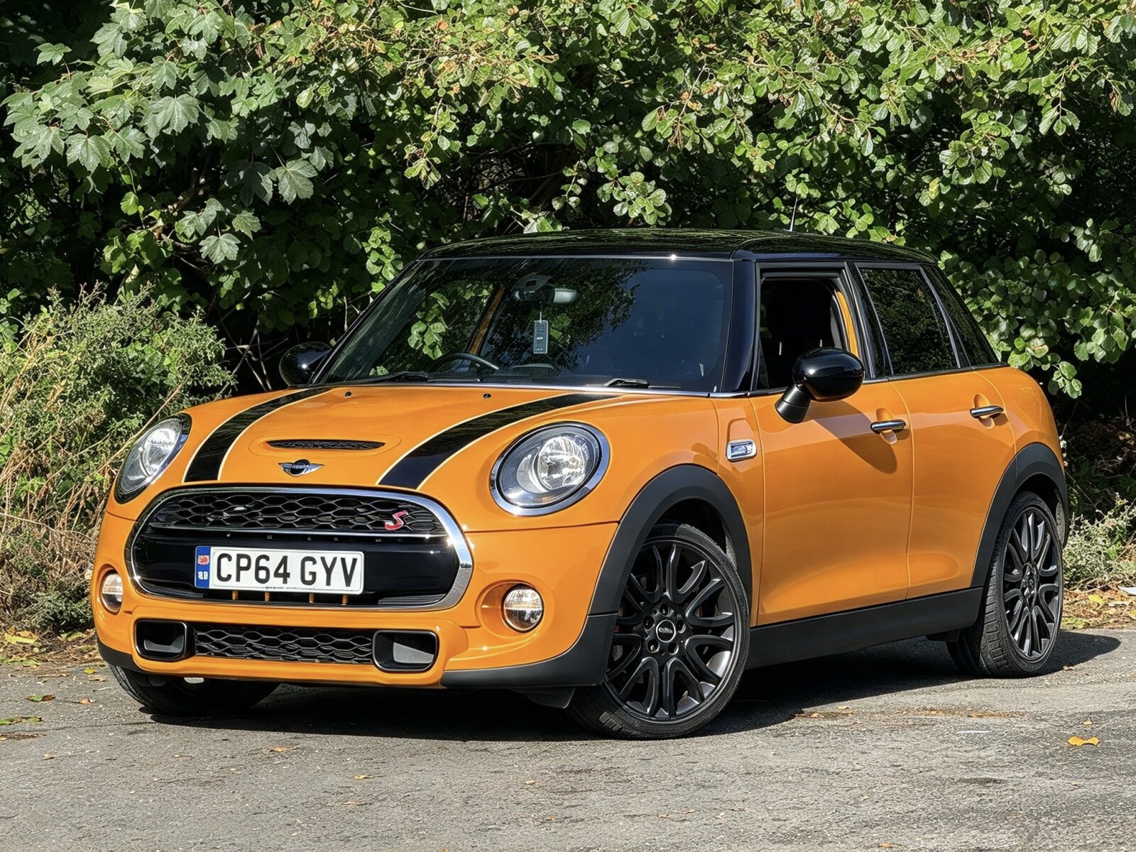2014 Mini Cooper S image 21