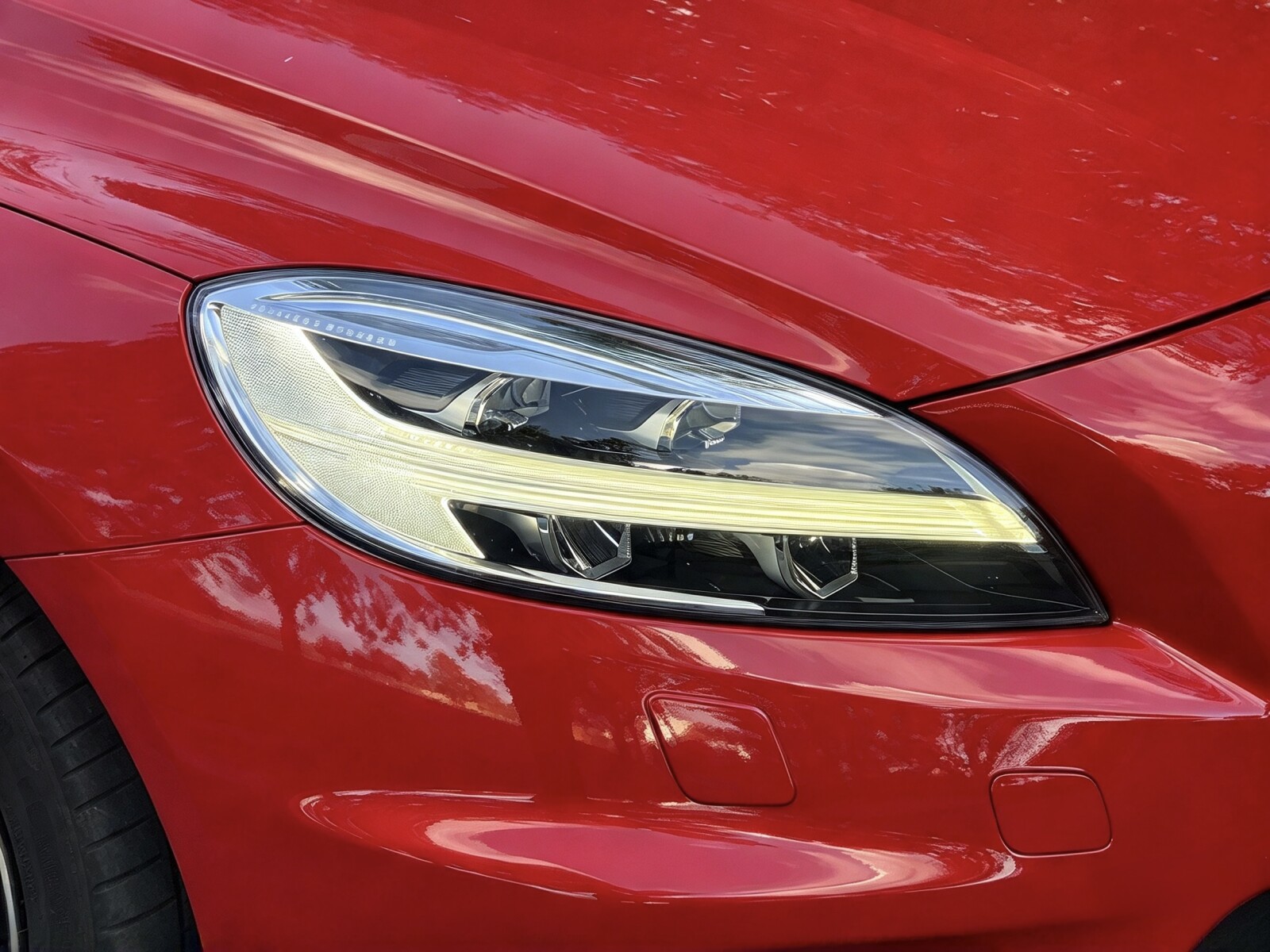 2017 Volvo V40 image 20