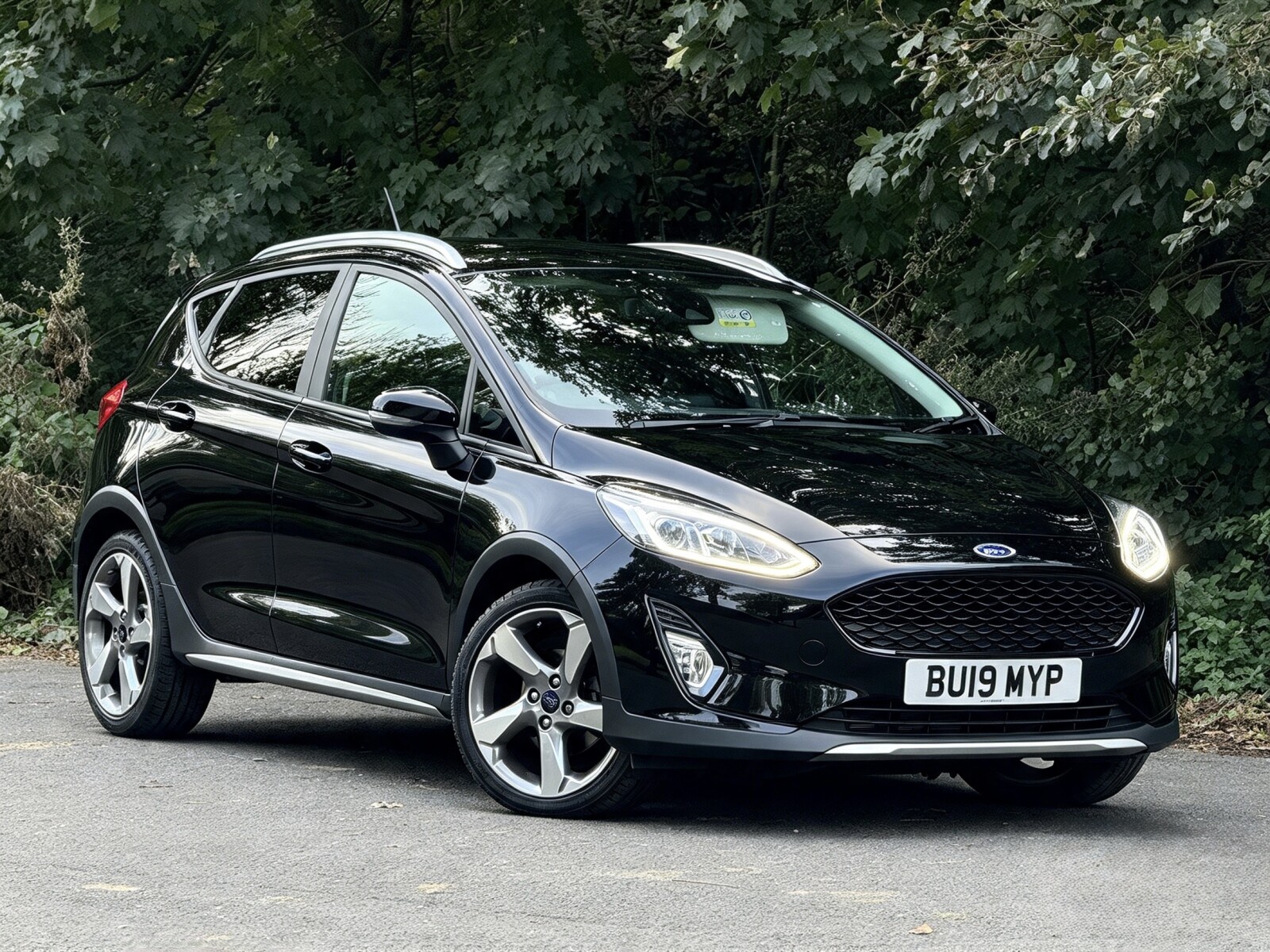 2019 Ford Fiesta active image 1