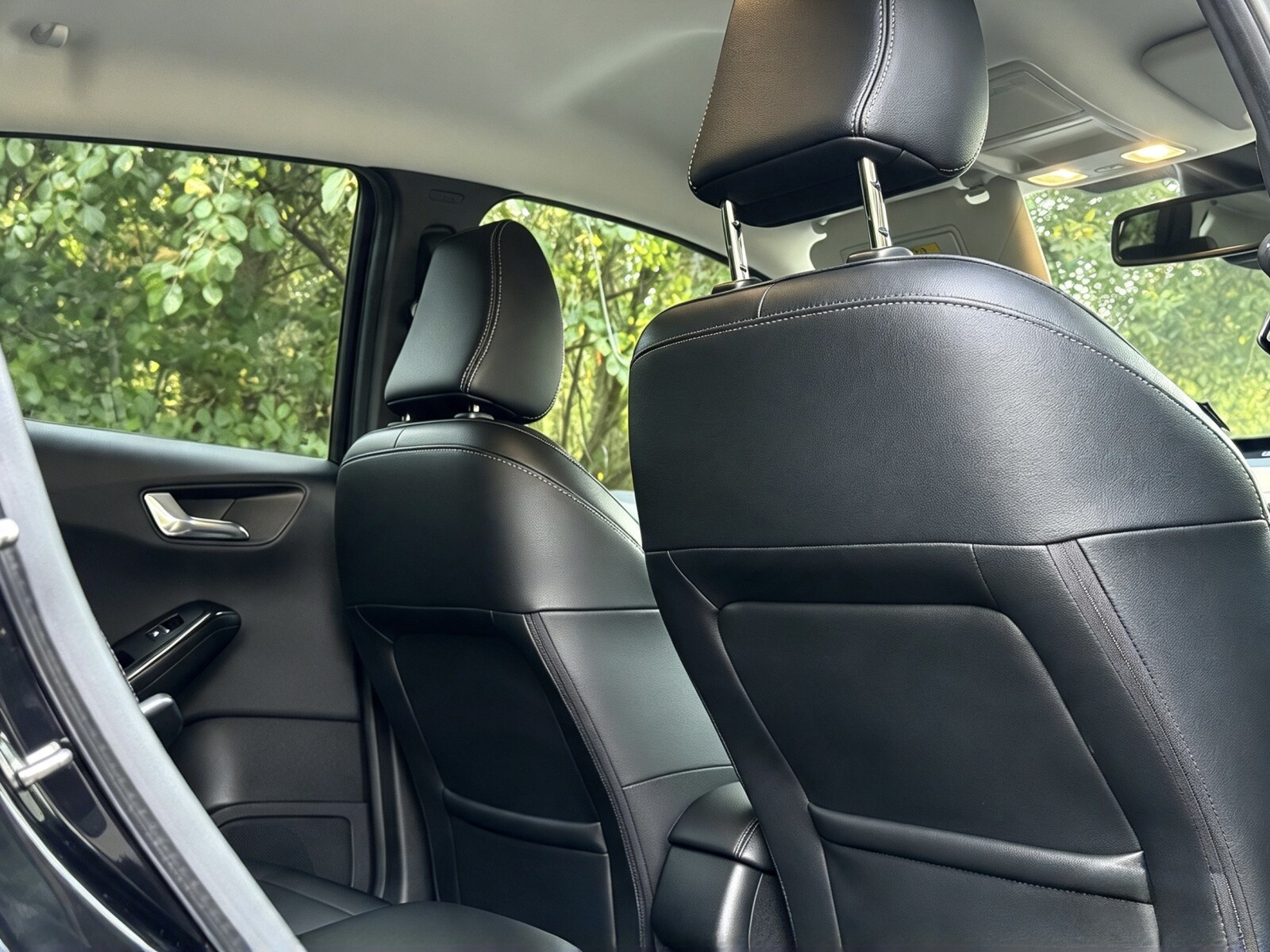 2019 Ford Fiesta active image 16