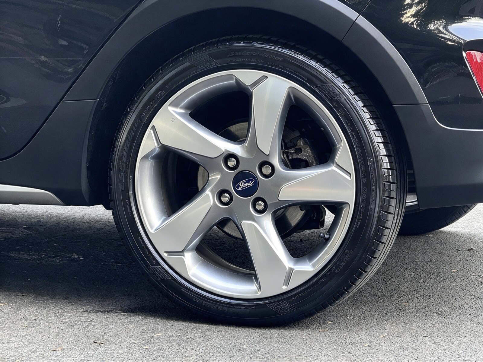 2019 Ford Fiesta active image 26