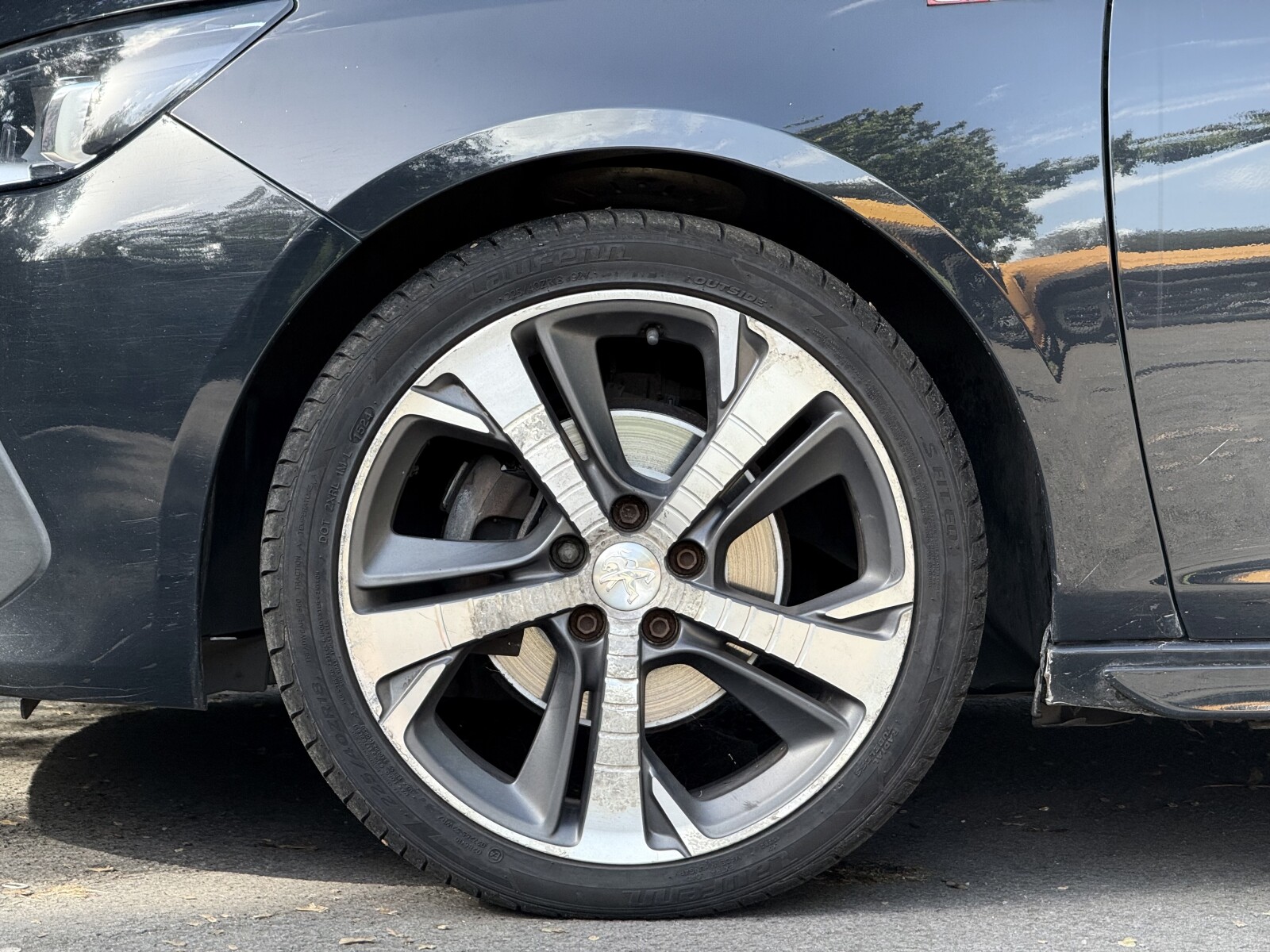 2018 Peugeot 308 image 21