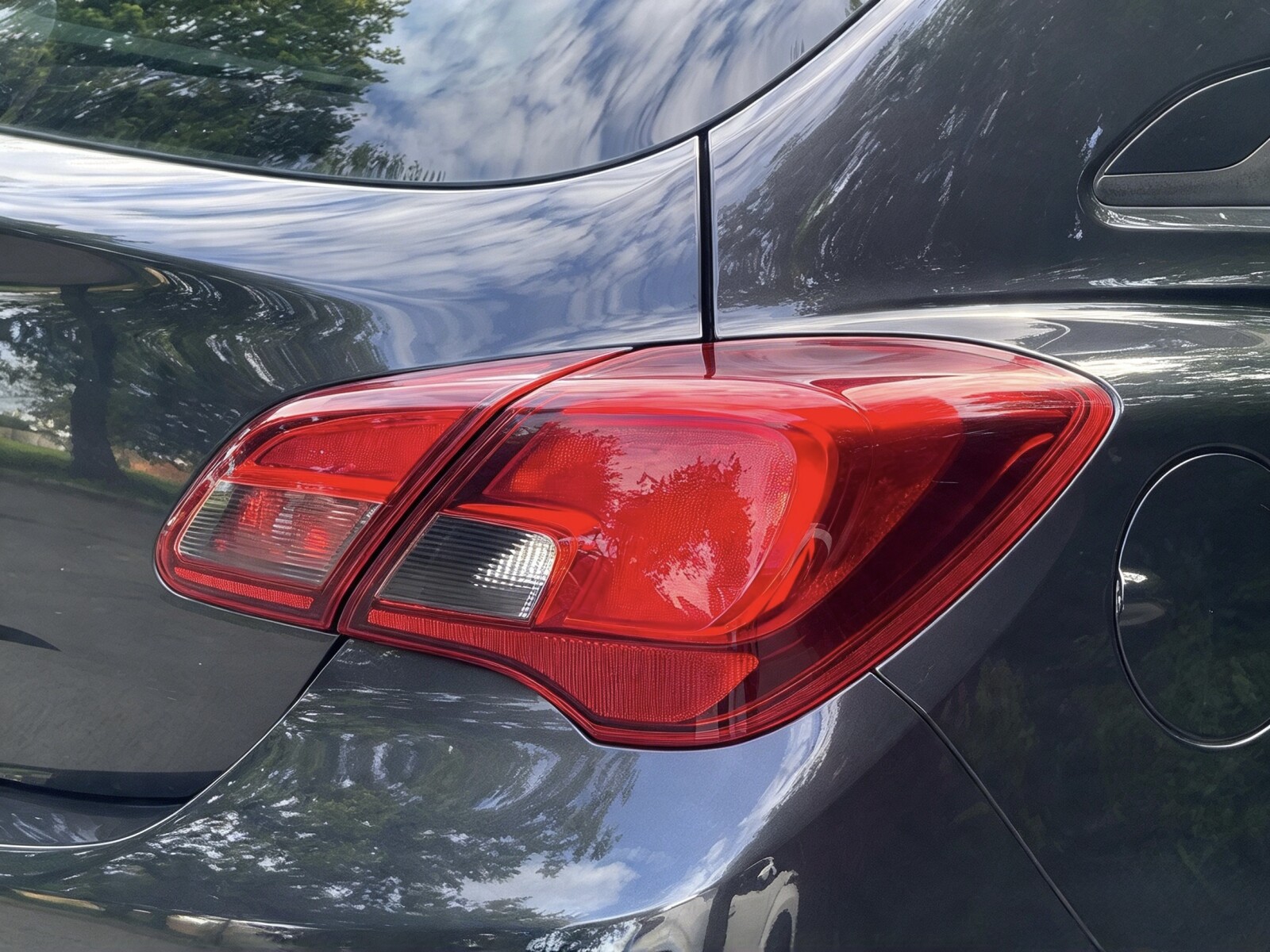 2015 Vauxhall Corsa image 14
