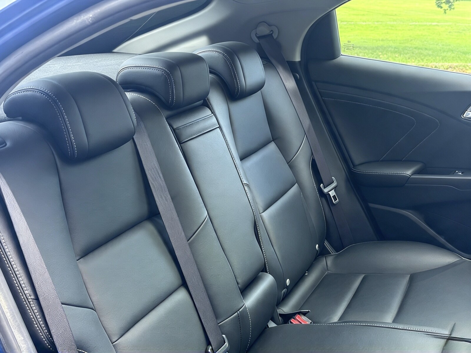 2016 Honda Civic image 14