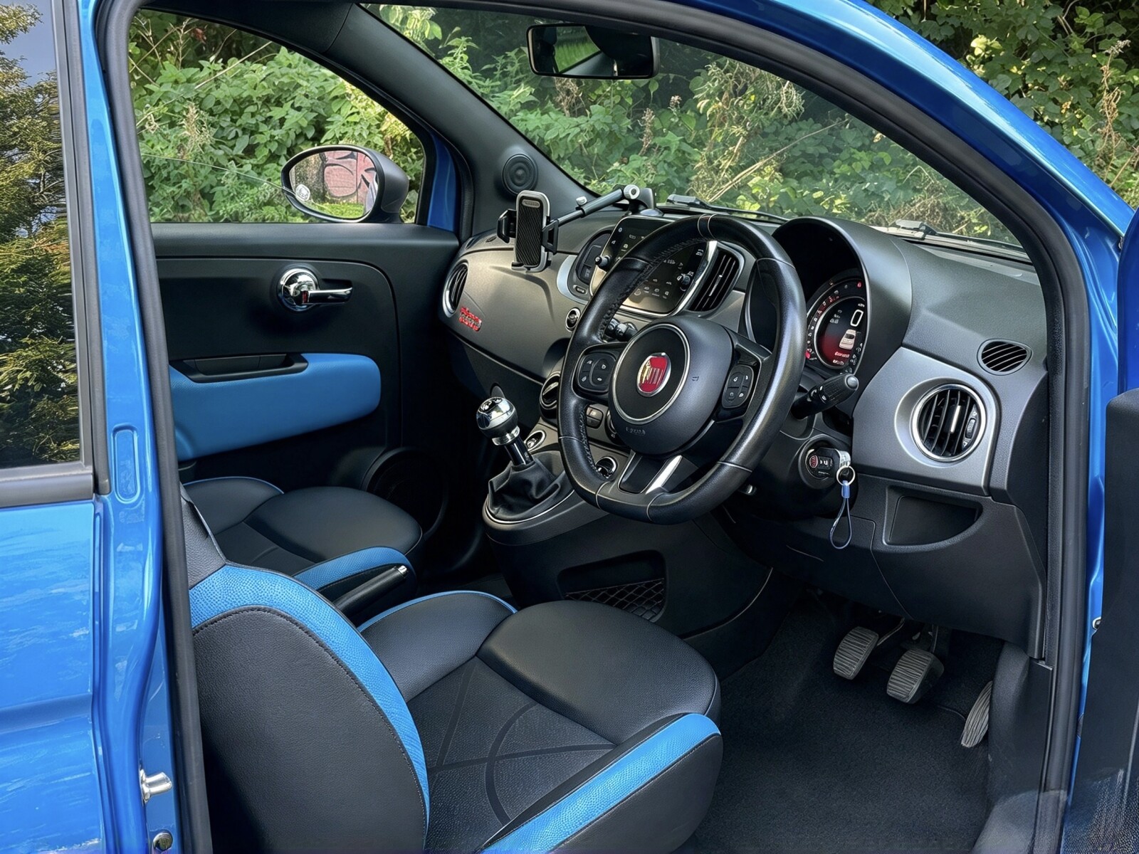 2017 Fiat 500 image 5