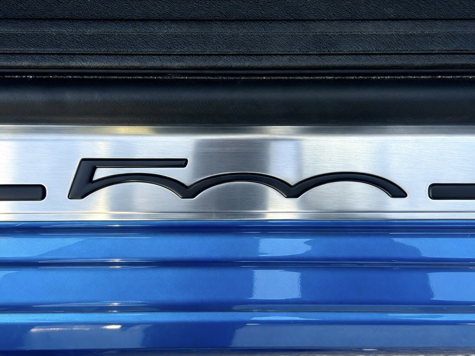 2017 Fiat 500 image 19