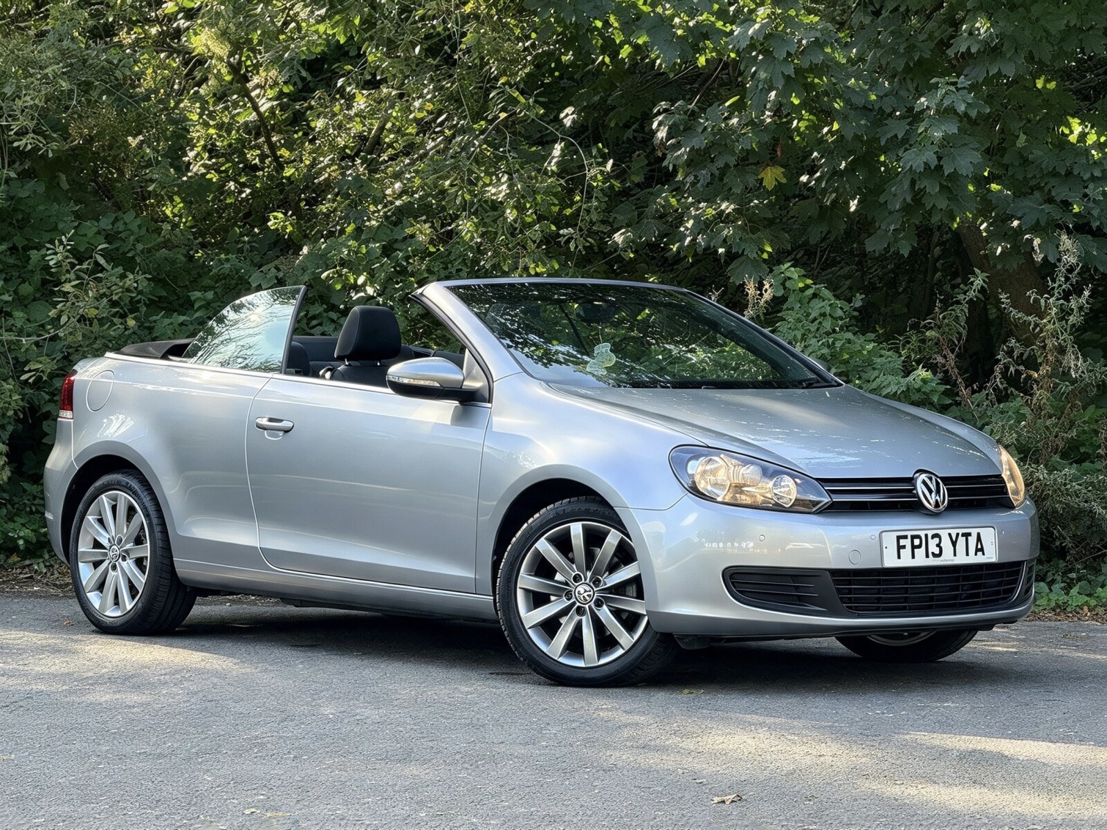 2013 Volkswagen Golf image 26