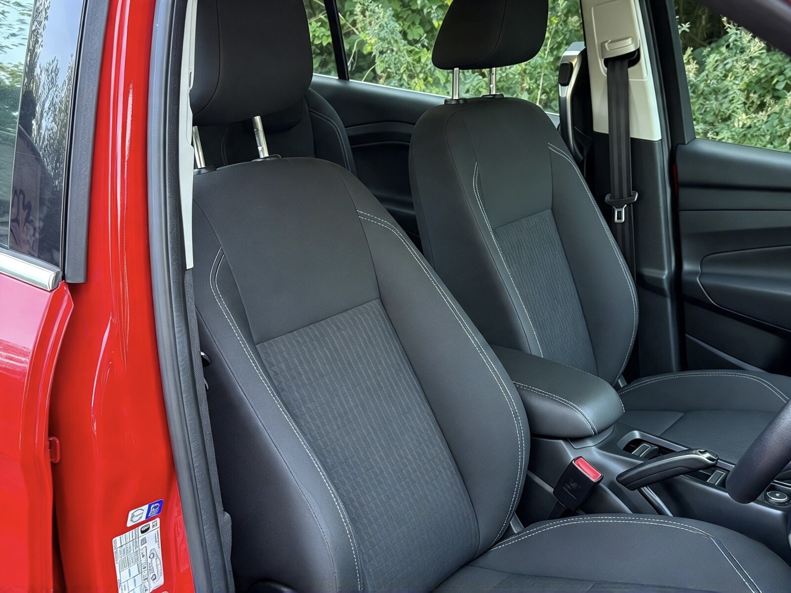 2018 Ford Grand C-Max image 6