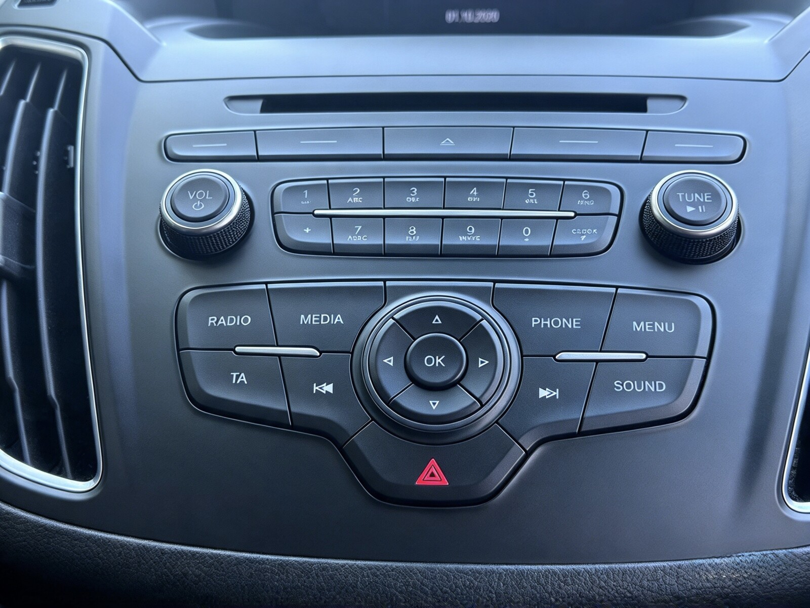 2018 Ford Grand C-Max image 12