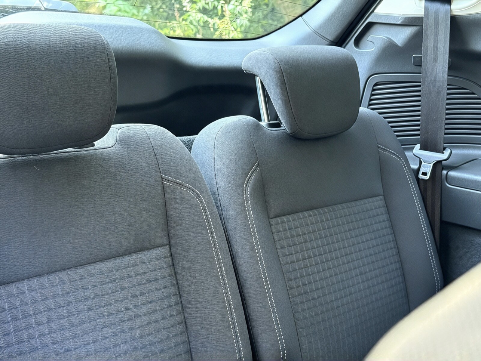 2018 Ford Grand C-Max image 26
