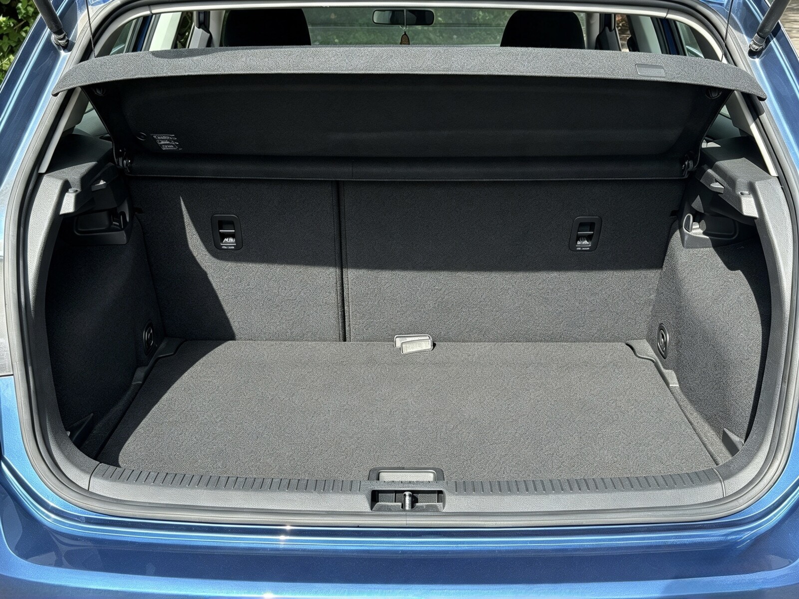 2016 Volkswagen Golf image 30