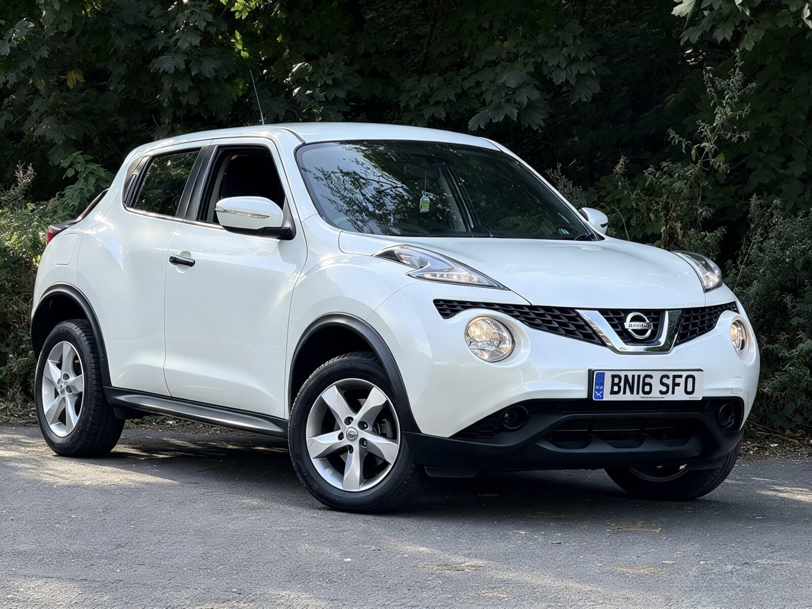 2016 Nissan Juke image 1