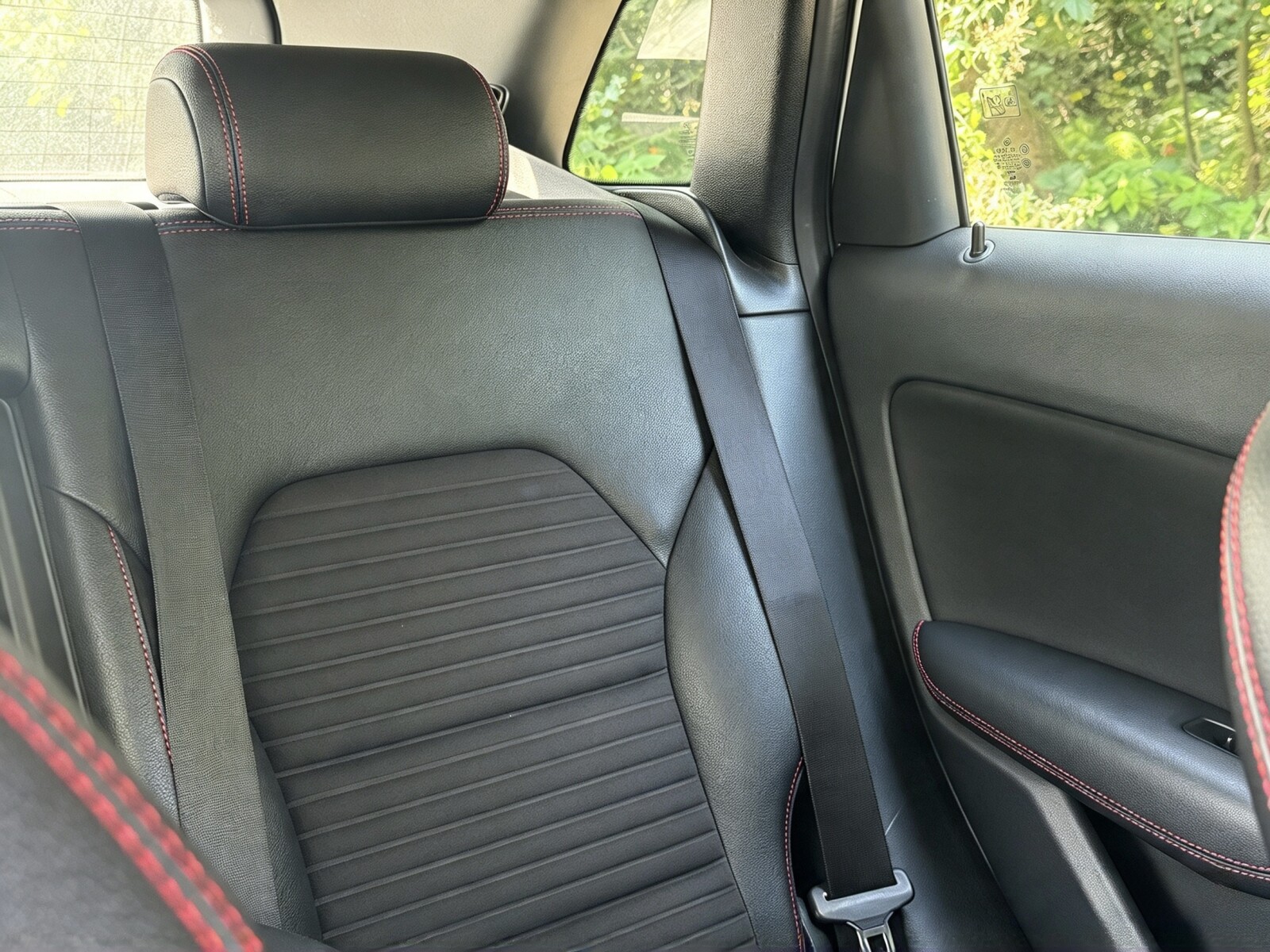 2017 Mercedes-Benz B-Class image 15
