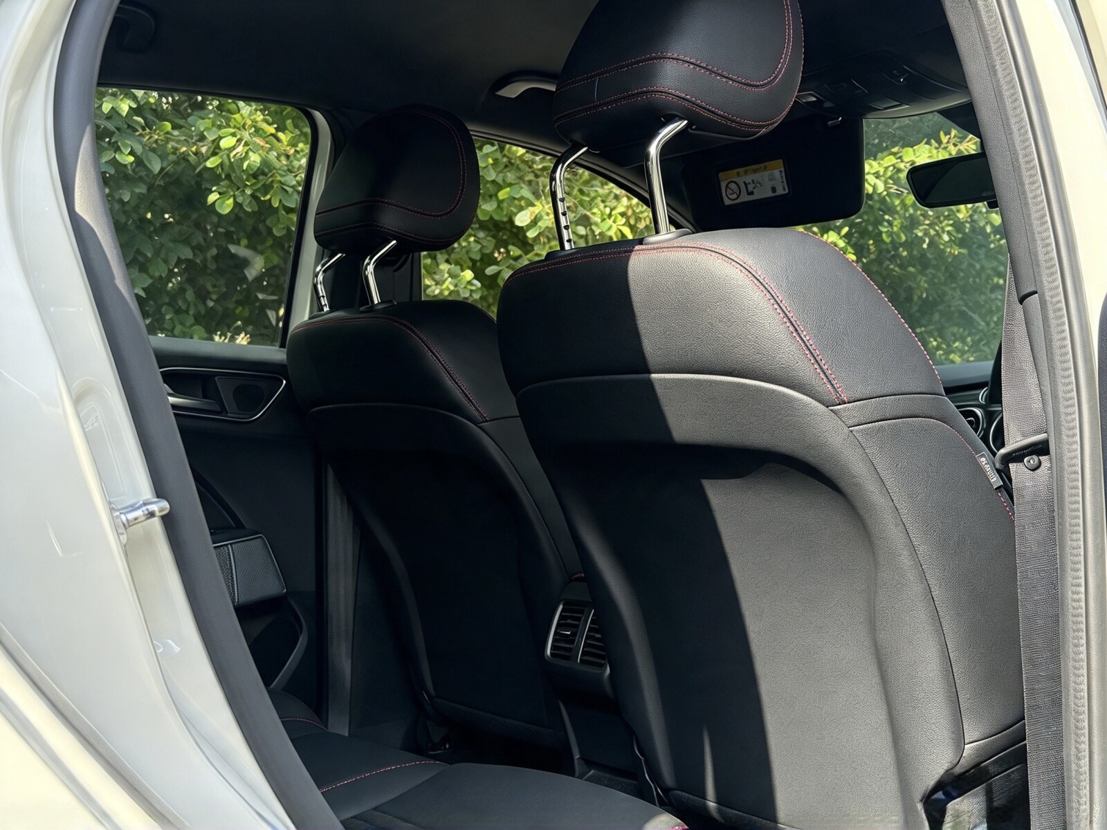 2017 Mercedes-Benz B-Class image 18