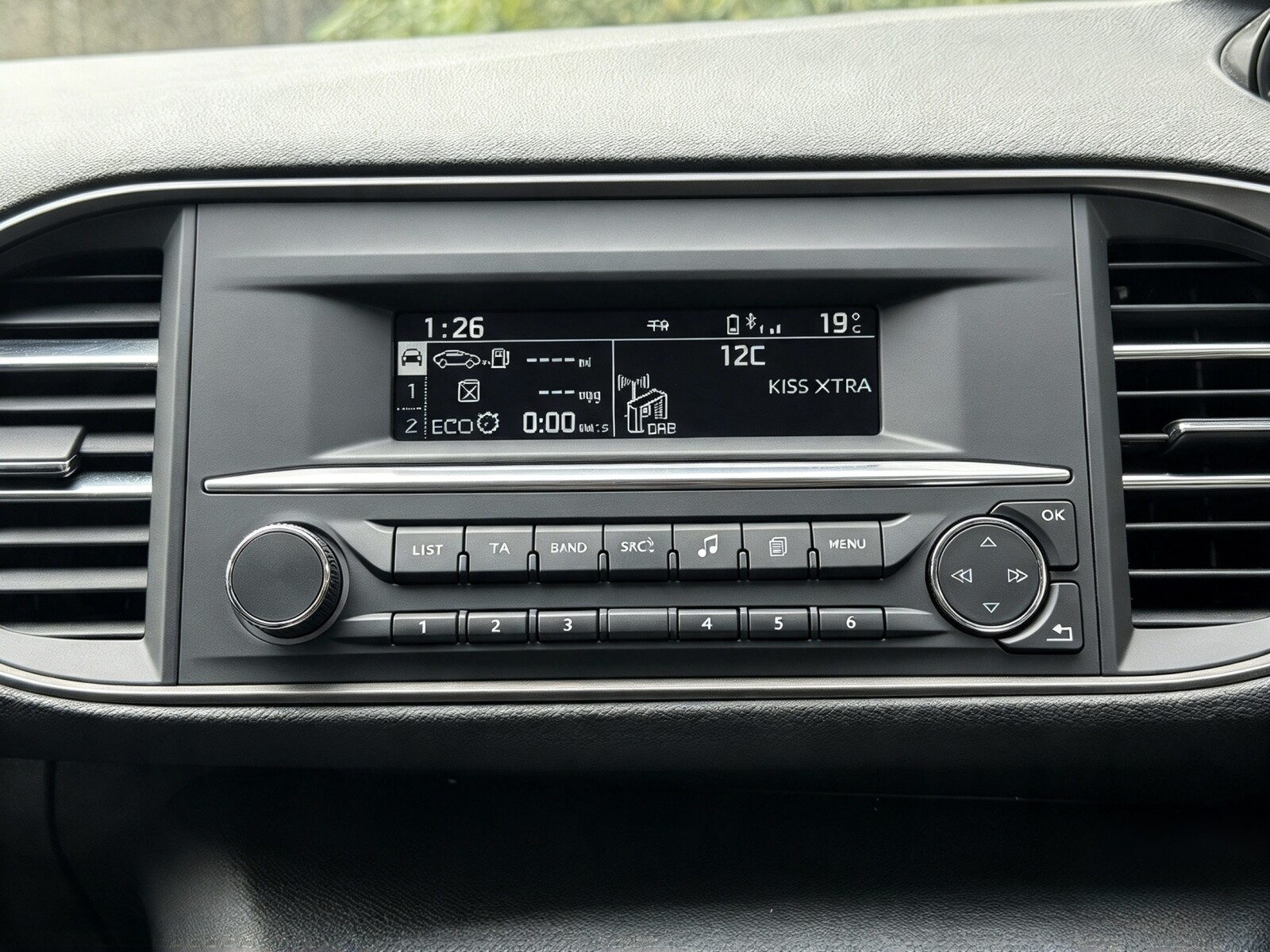 2017 Pegeuot 308 image 12