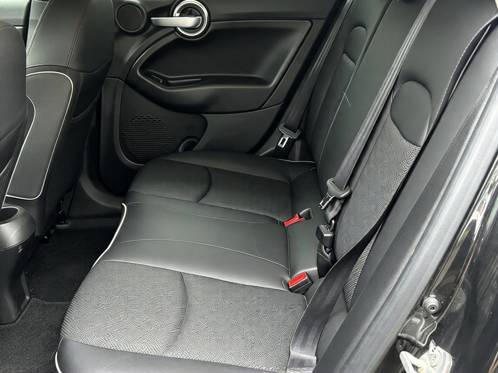 2015 Fiat 500X image 23