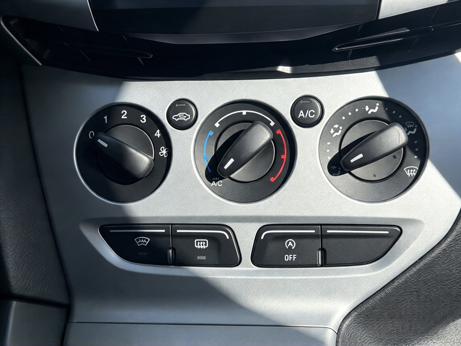 2014 Ford Focus image 10