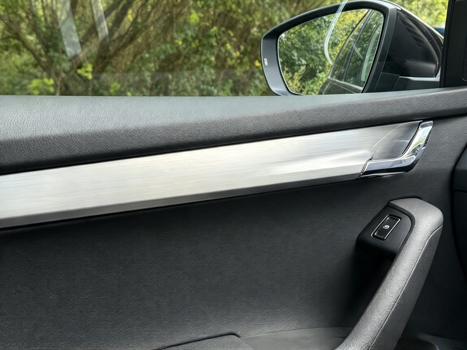 2020 Skoda Octavia image 15