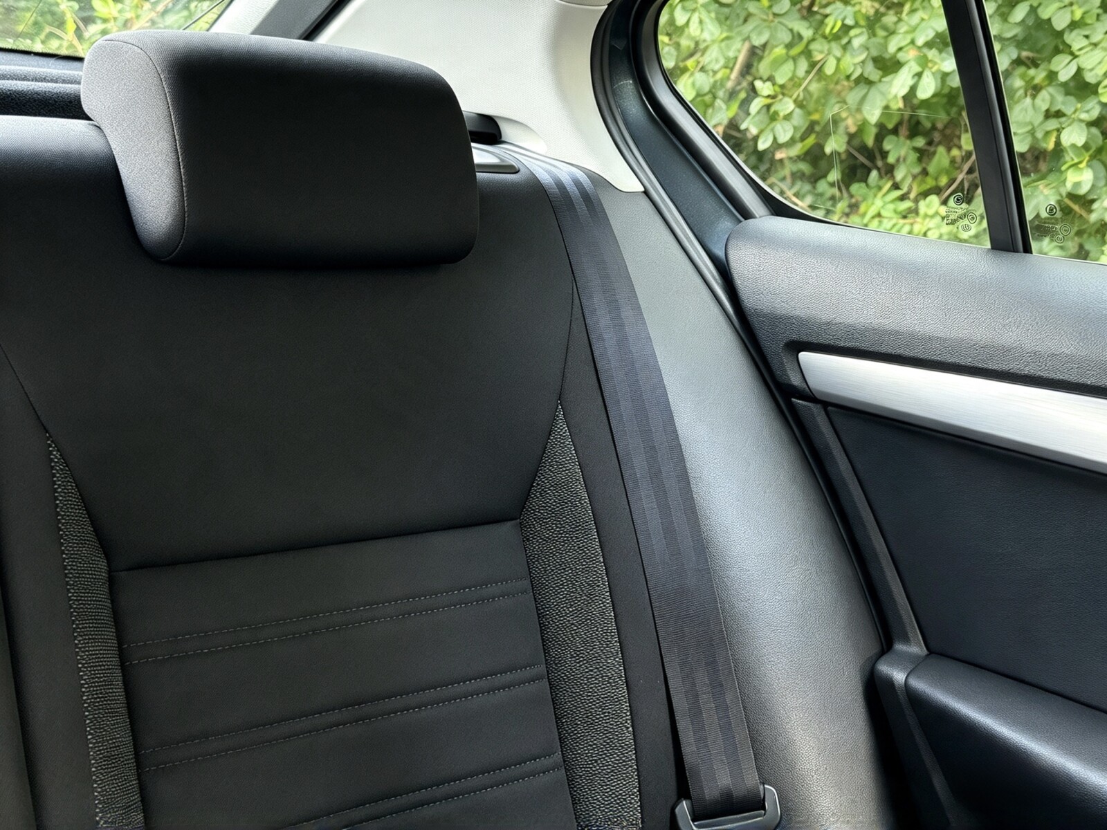2020 Skoda Octavia image 18