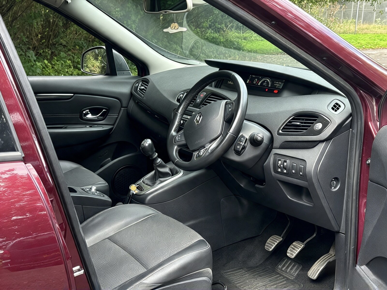 2015 Renault Scenic image 5