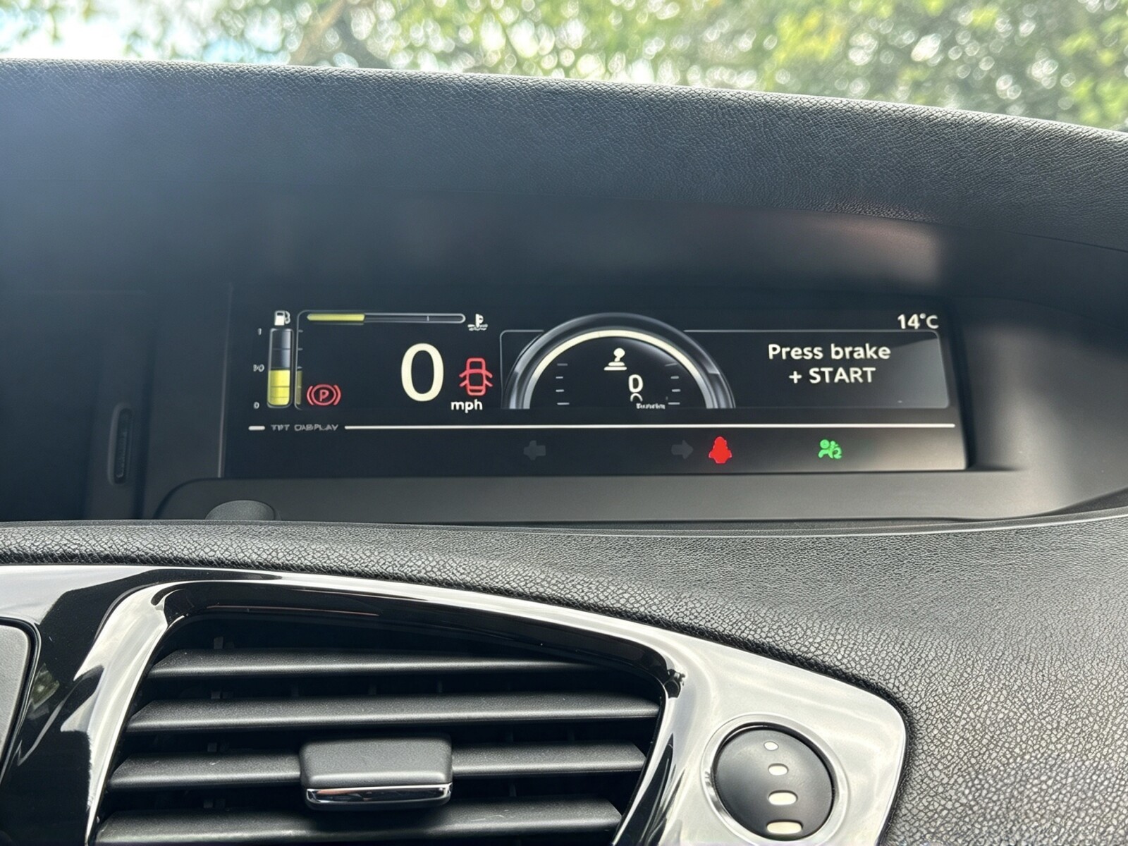2015 Renault Scenic image 9