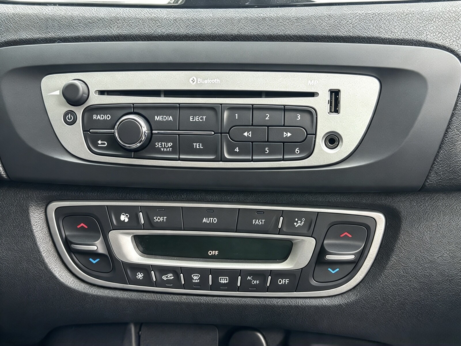2015 Renault Scenic image 10