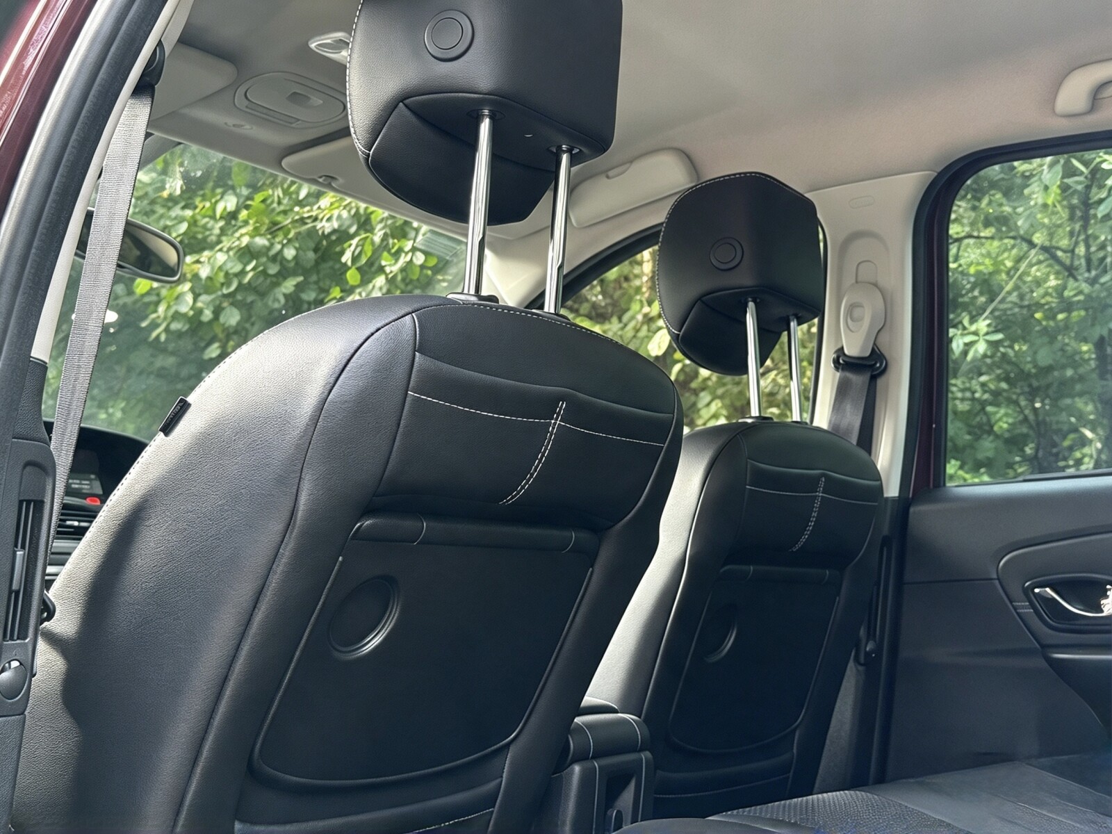 2015 Renault Scenic image 24