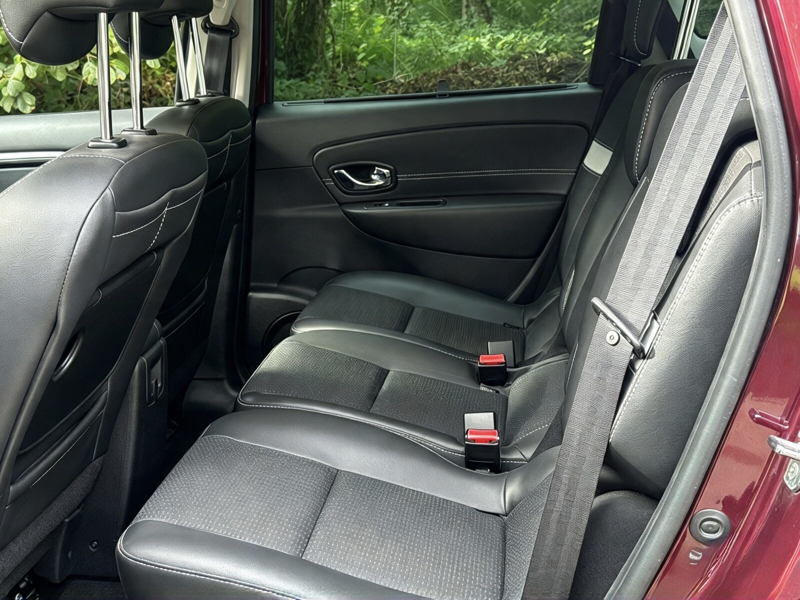2015 Renault Scenic image 25